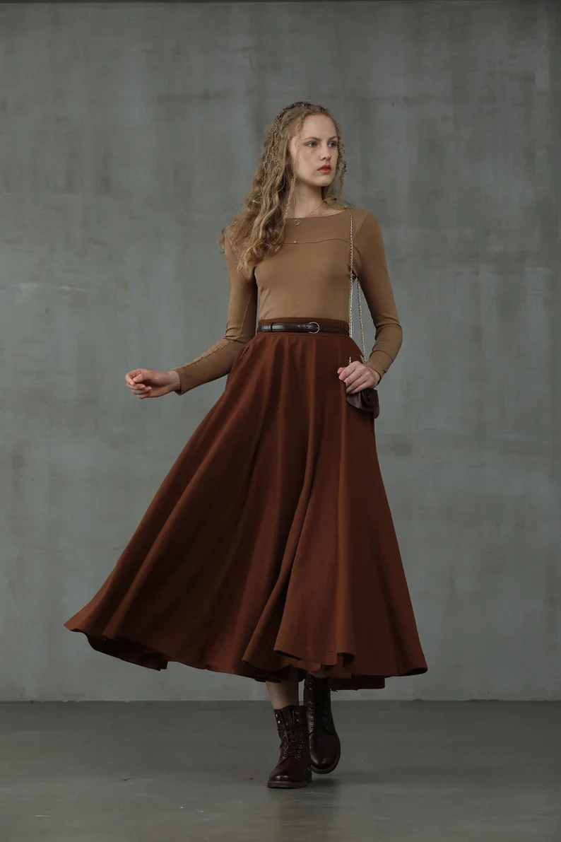 The Soft Lawn 12 | Midi Wool Skirt - Image 10