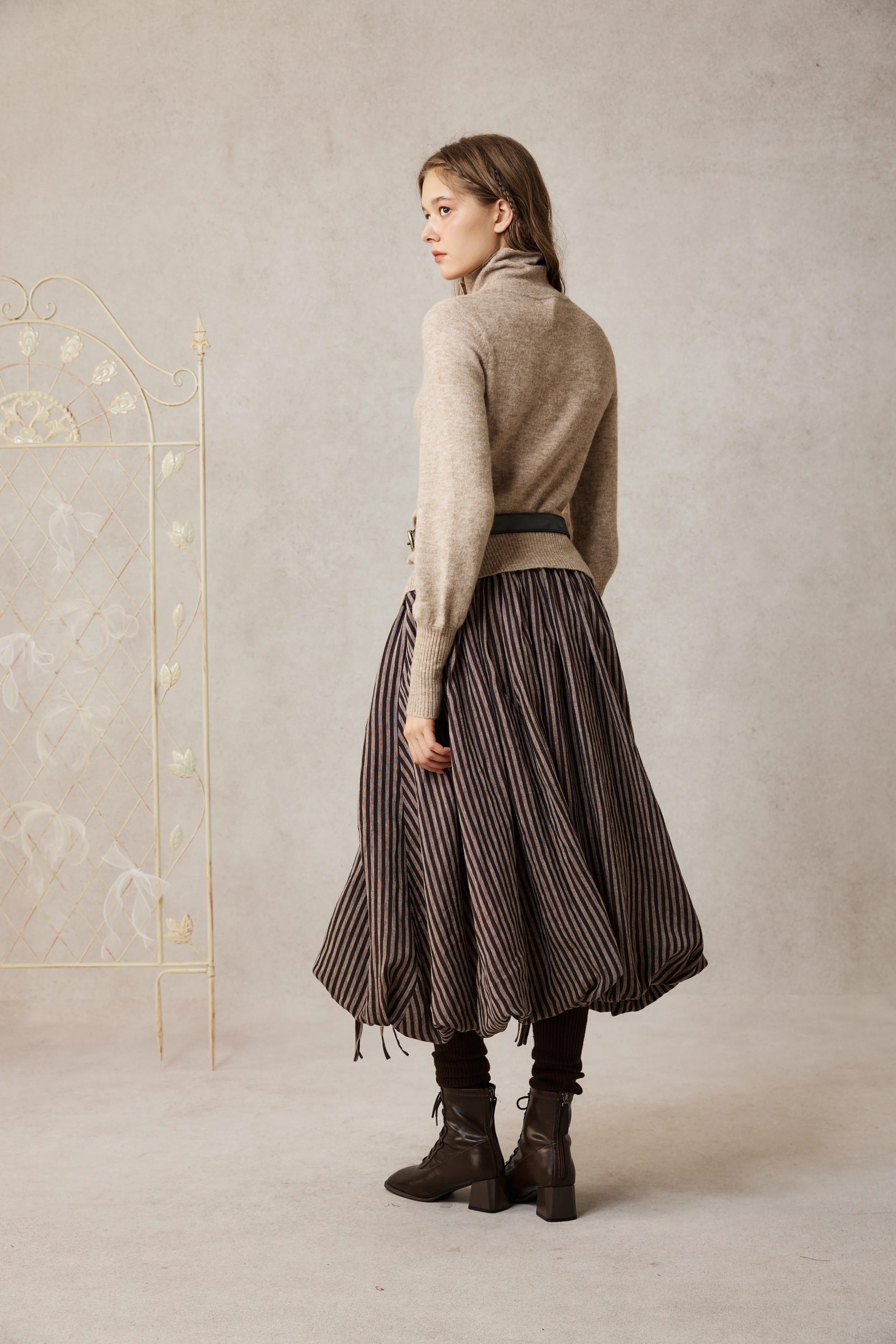 Camellia Bubble 22 | Drawstring Bubble Linen Skirt - Image 6