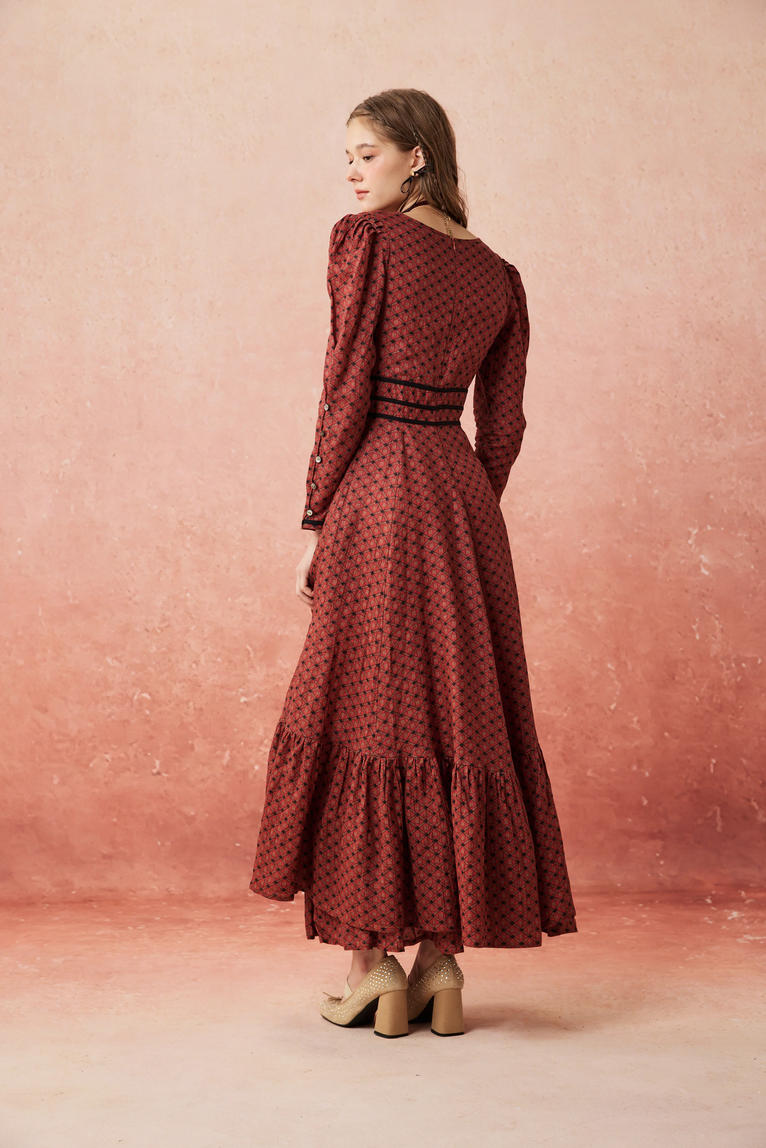 Chelse 19 |Longsleeved Linen Dress Gown - Image 9