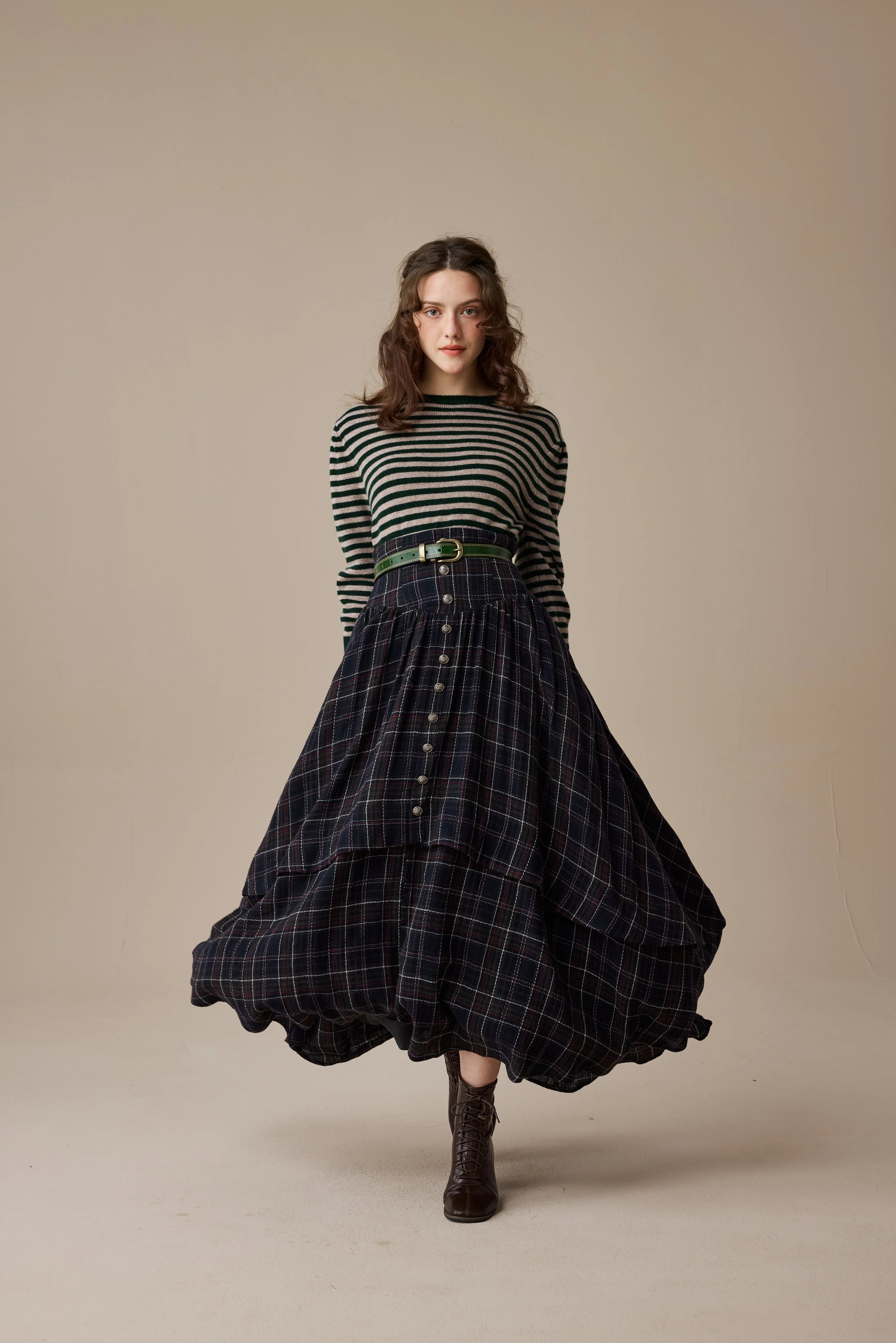 Christina 19 |Retro Layered Wool Skirt - Image 10