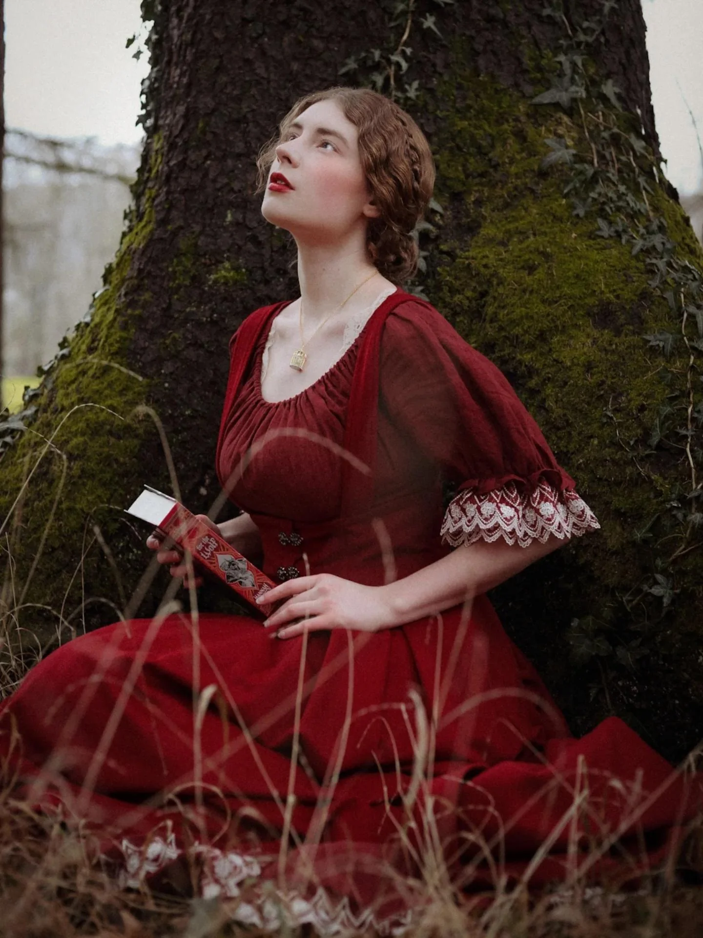 Clarise 22 |Retro Wool Skirt & Cape (2 pieces) - Image 3