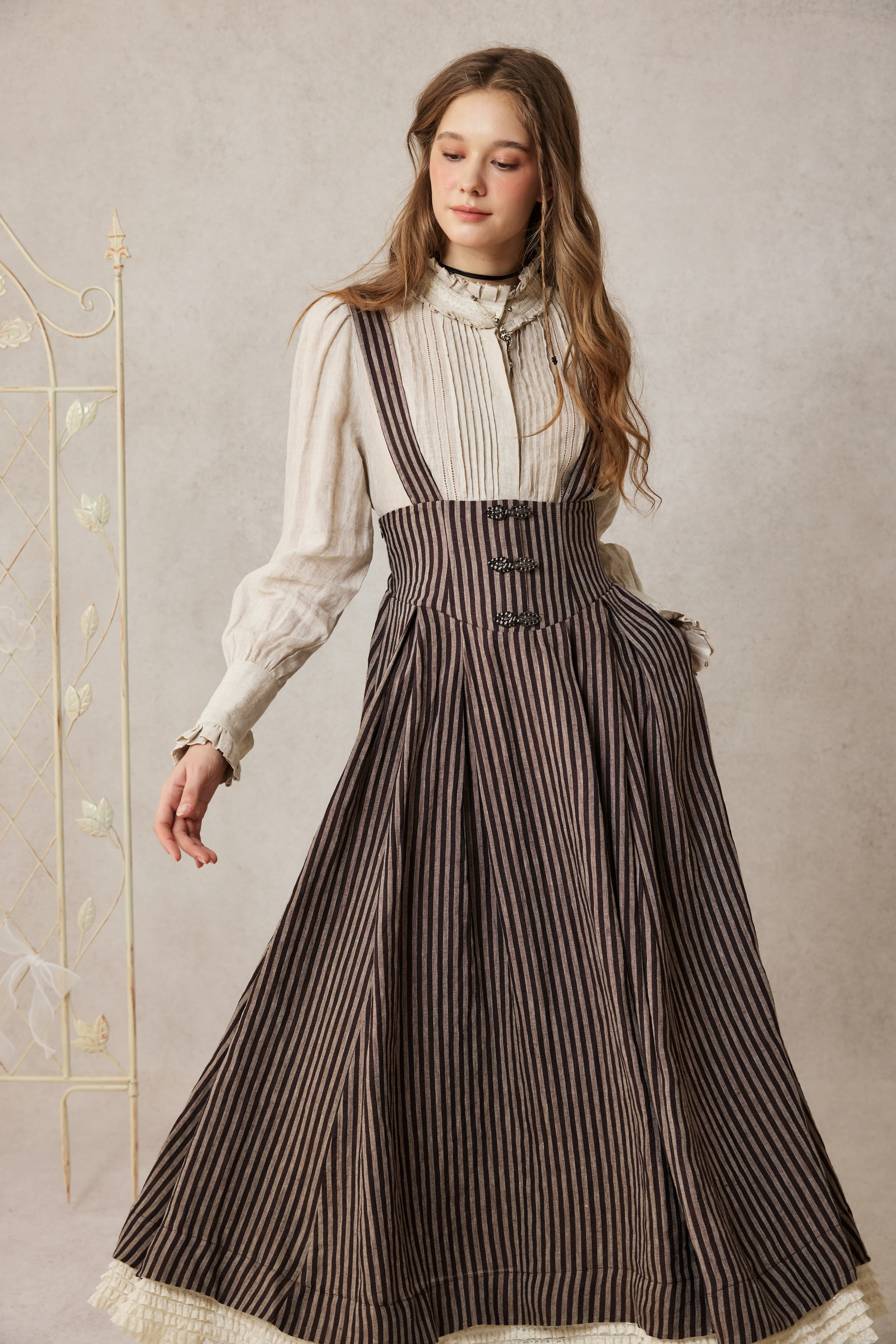 Clarise 22 |Retro Linen Skirt & Cape (2 pieces) - Image 18