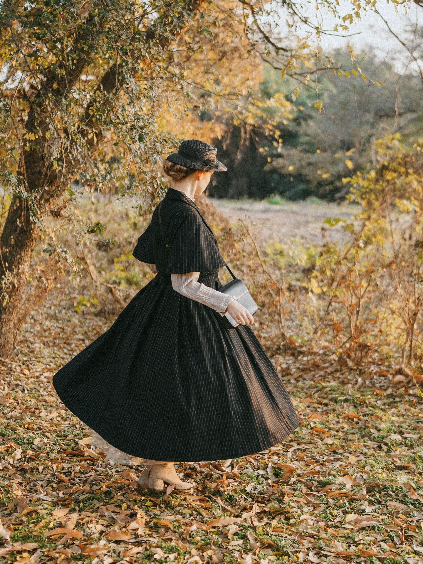 Clarise 22 |Retro Wool Skirt & Cape (2 pieces) - Image 25