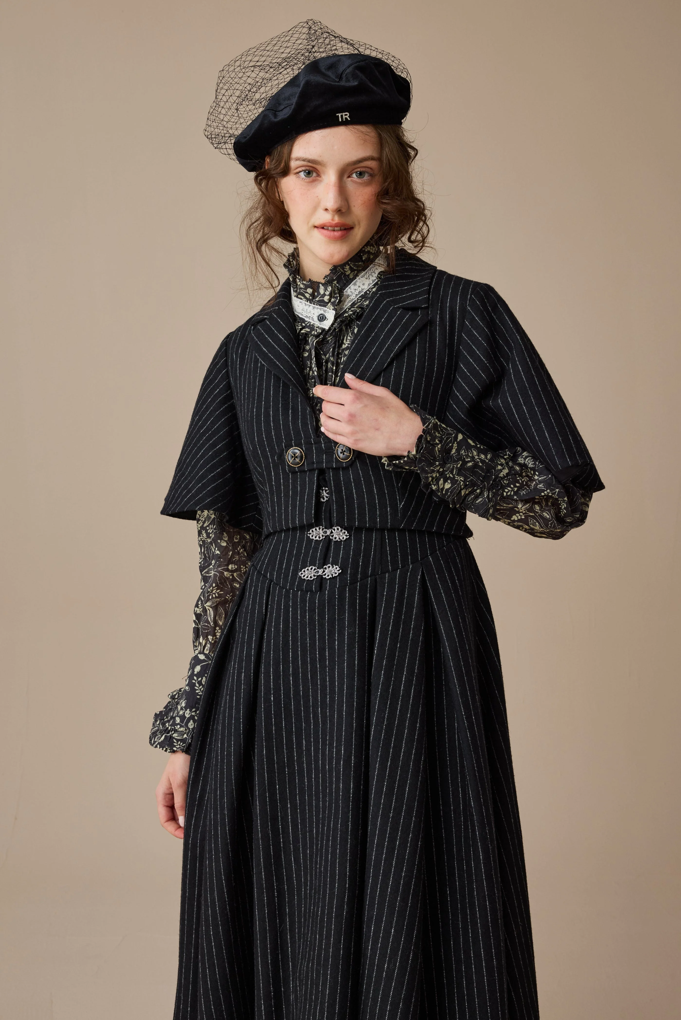 Clarise 22 |Retro Wool Skirt & Cape (2 pieces) - Image 13
