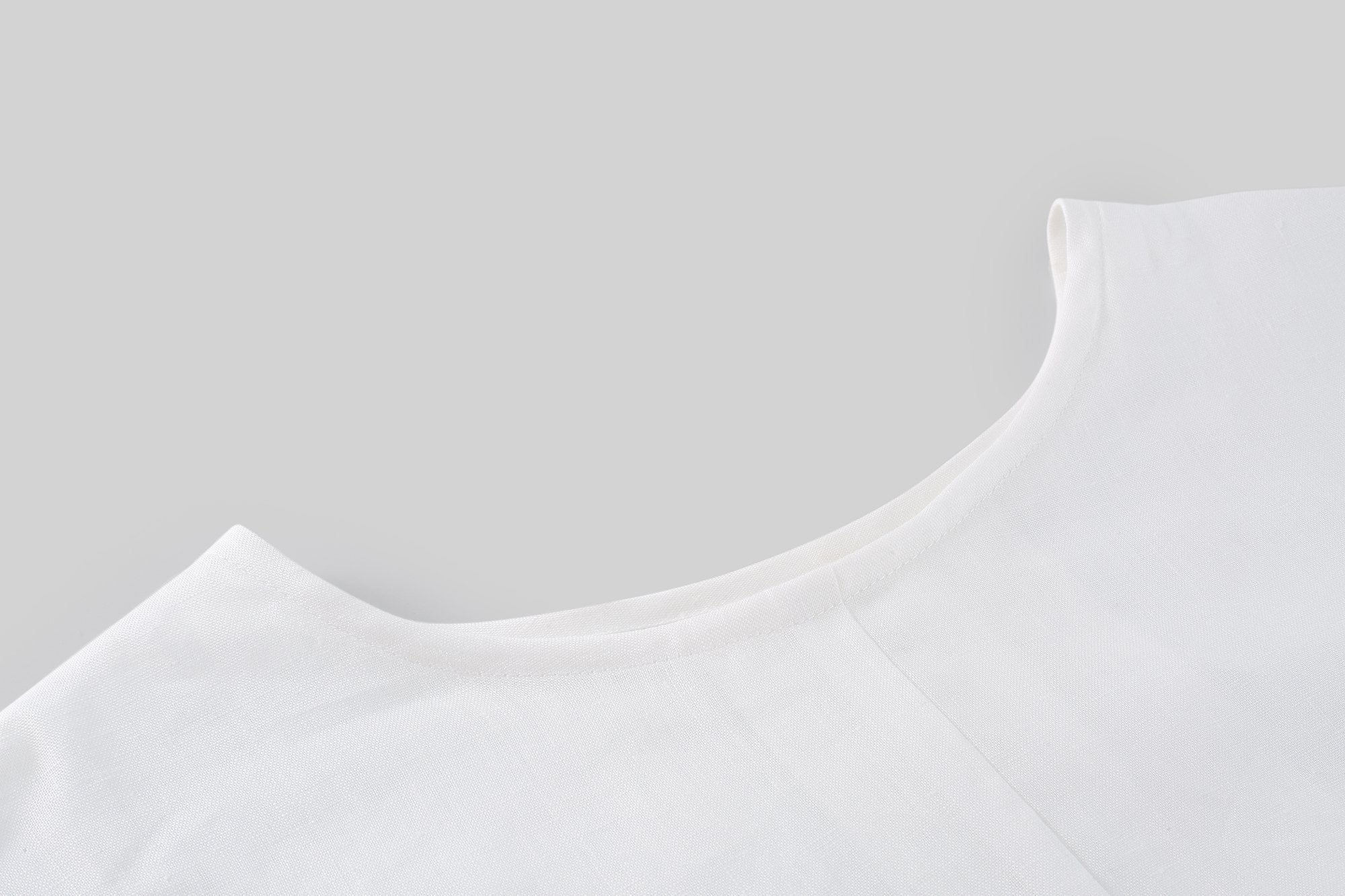 Coconut 08 | linen top - Image 3