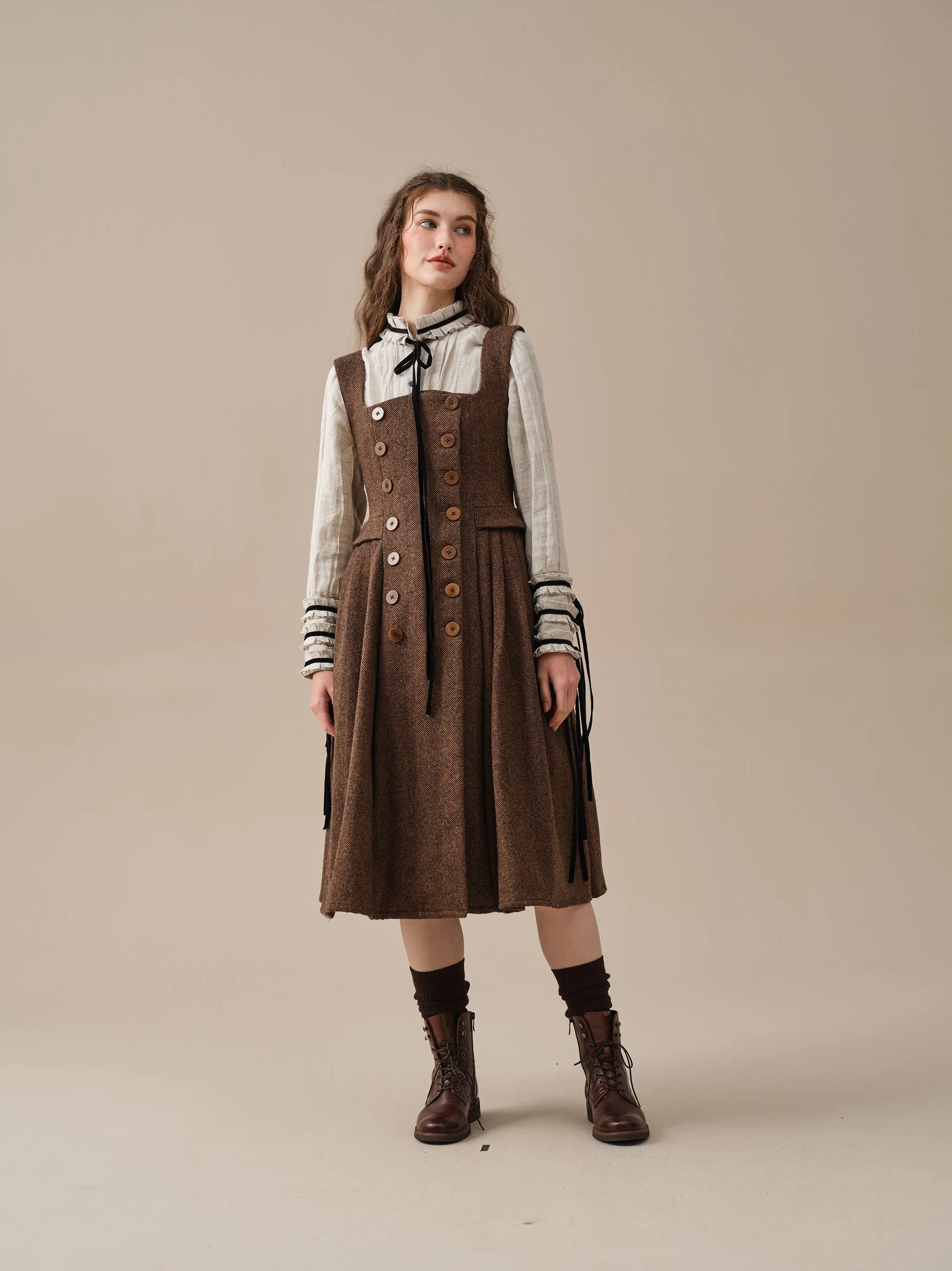 Emma 33 | 100% wool dress - Image 21