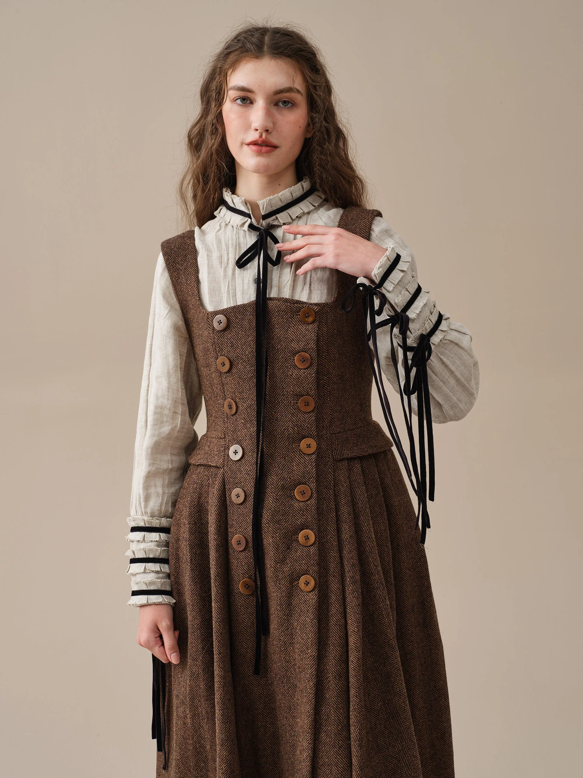 Emma 33 | 100% wool dress - Image 9