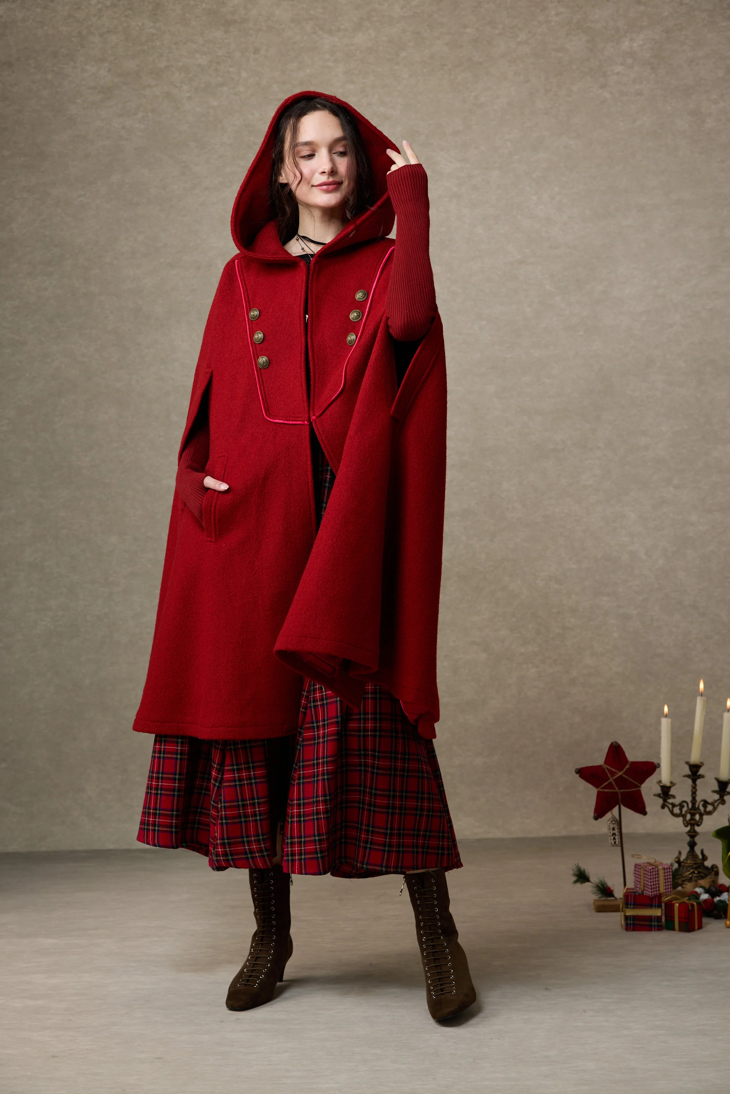 Briar 33 | 100% Wool Hooded Cape Coat - Image 2