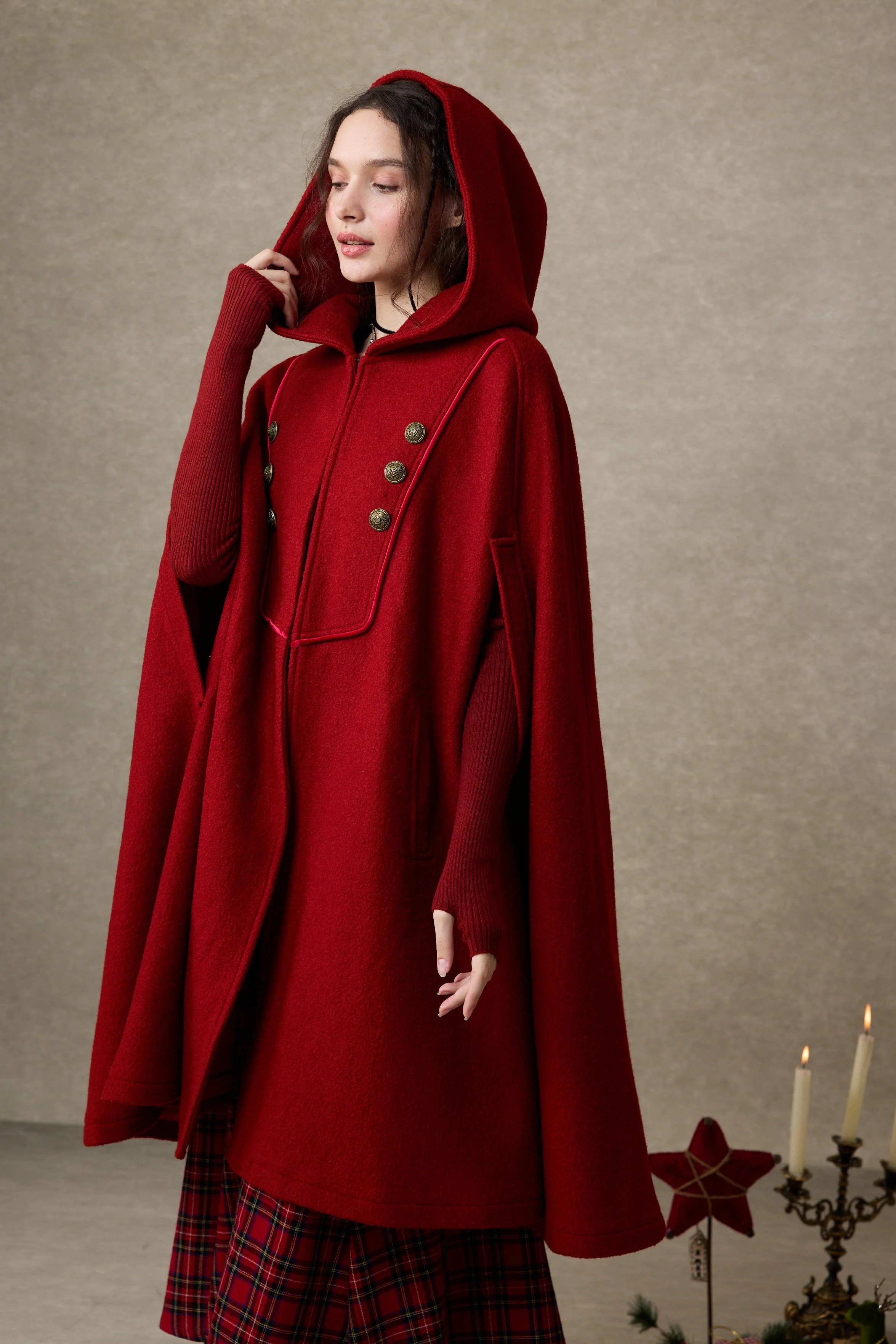 Briar 33 | 100% Wool Hooded Cape Coat - Image 3