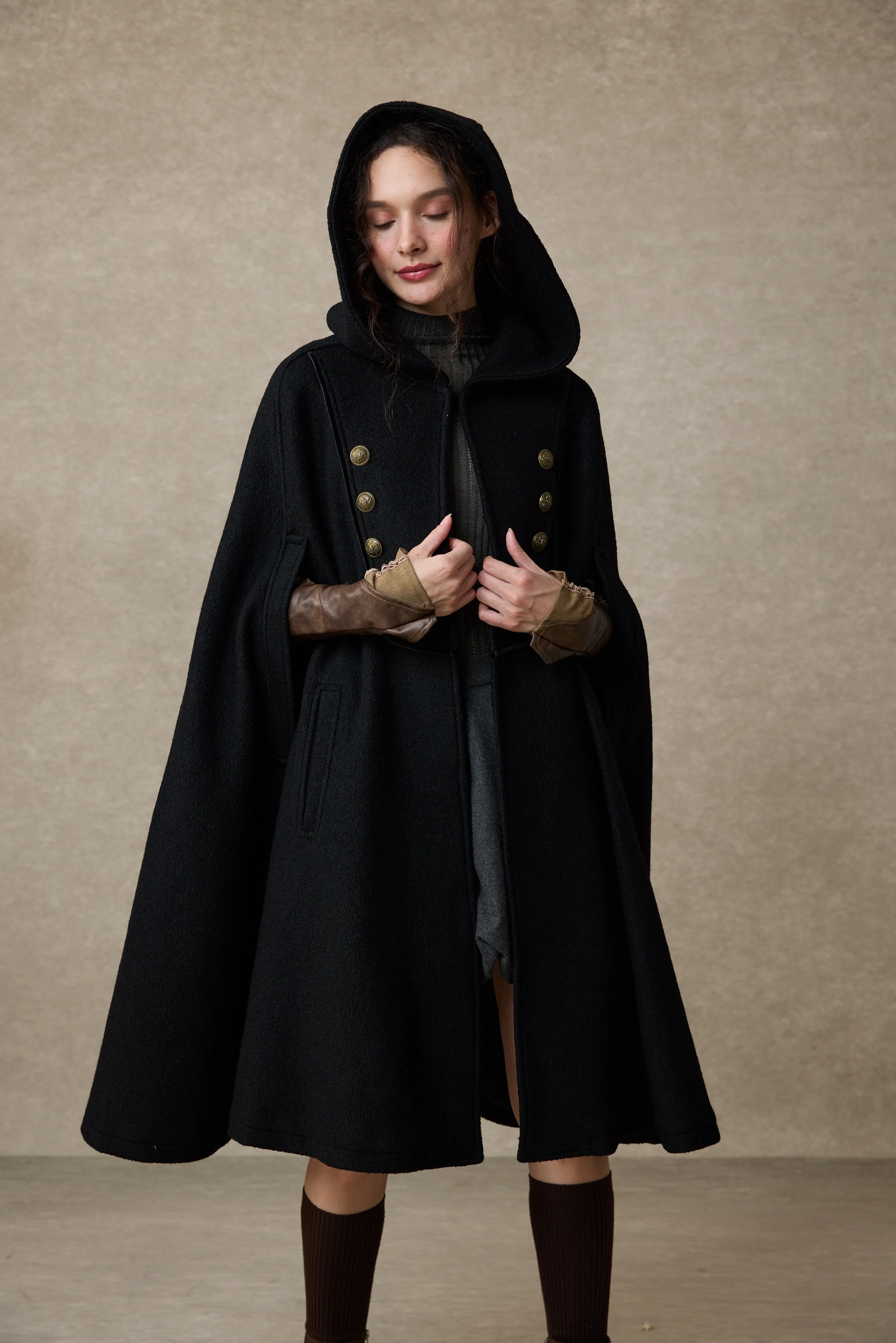 Briar 33 | 100% Wool Hooded Cape Coat - Image 4