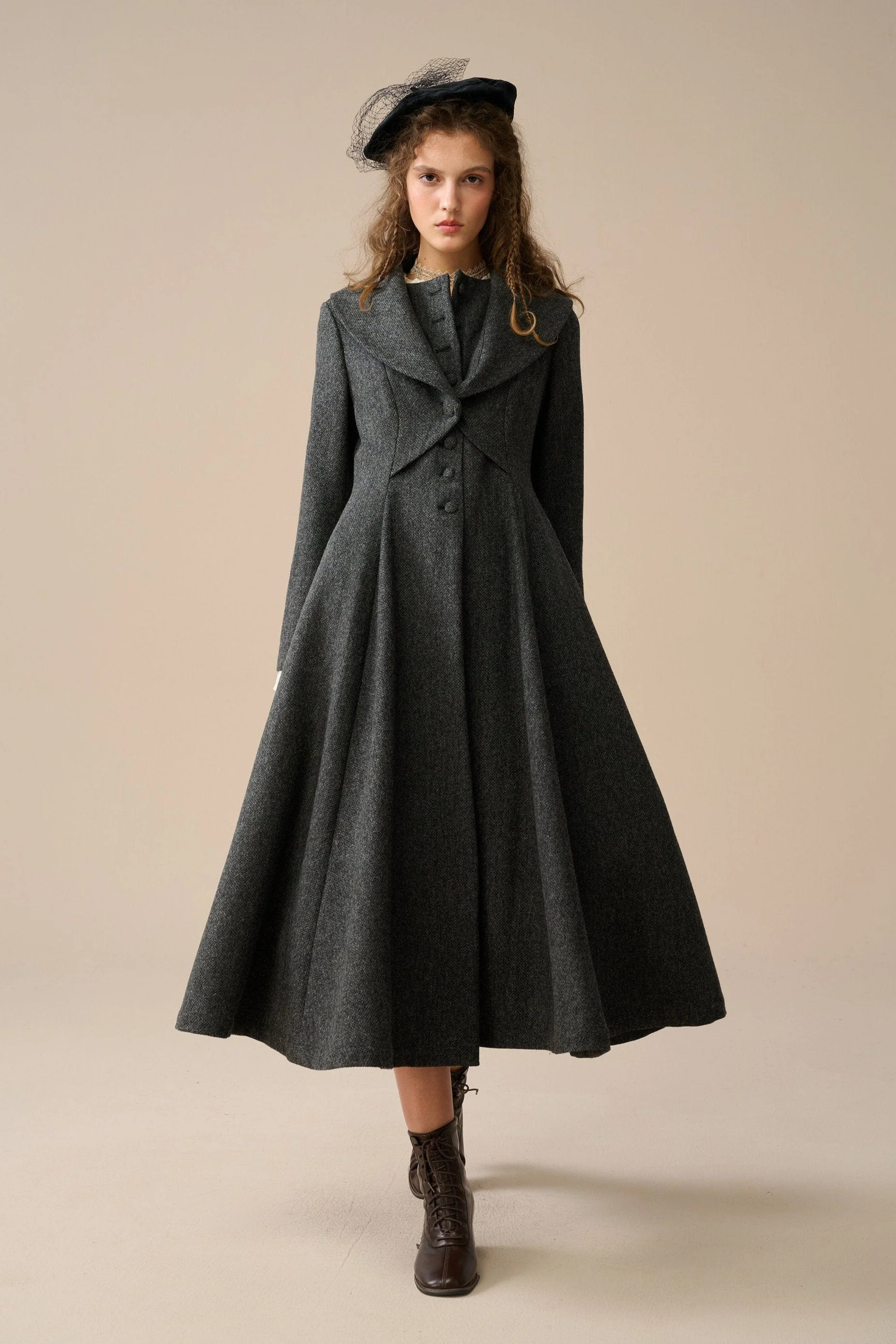 Gemma 17 | 100% wool victorian coat - Image 23