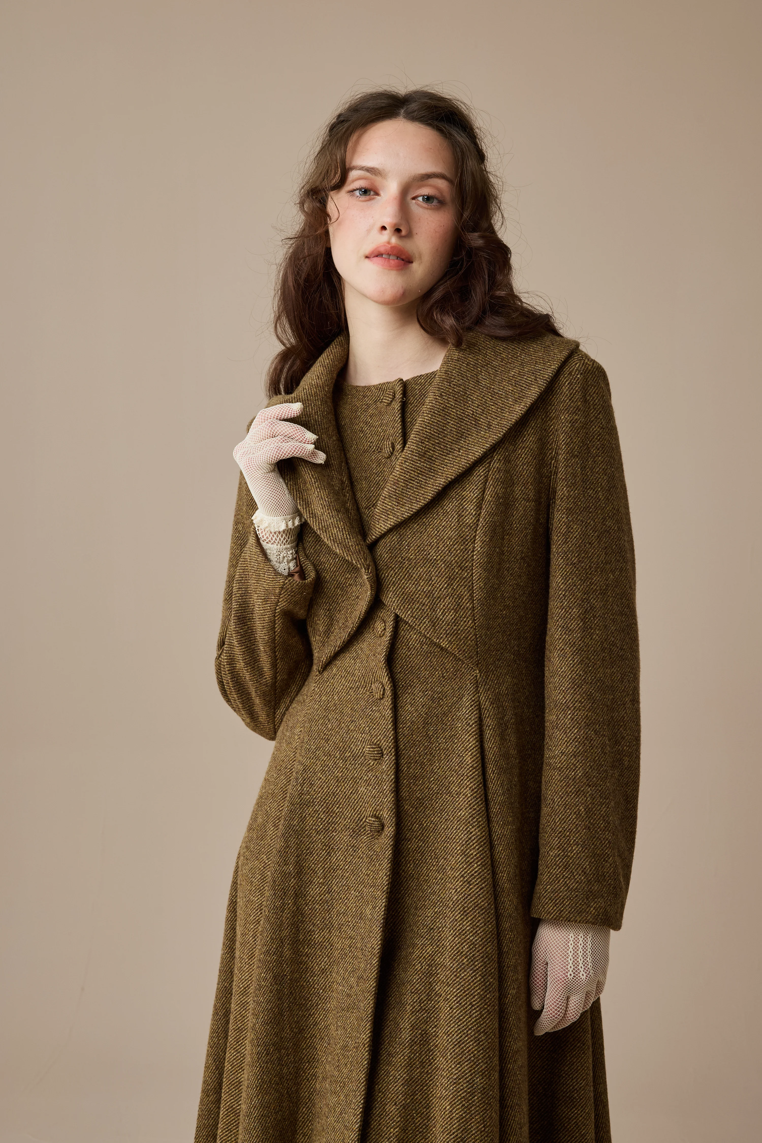 Gemma 17 | 100% wool victorian coat - Image 7