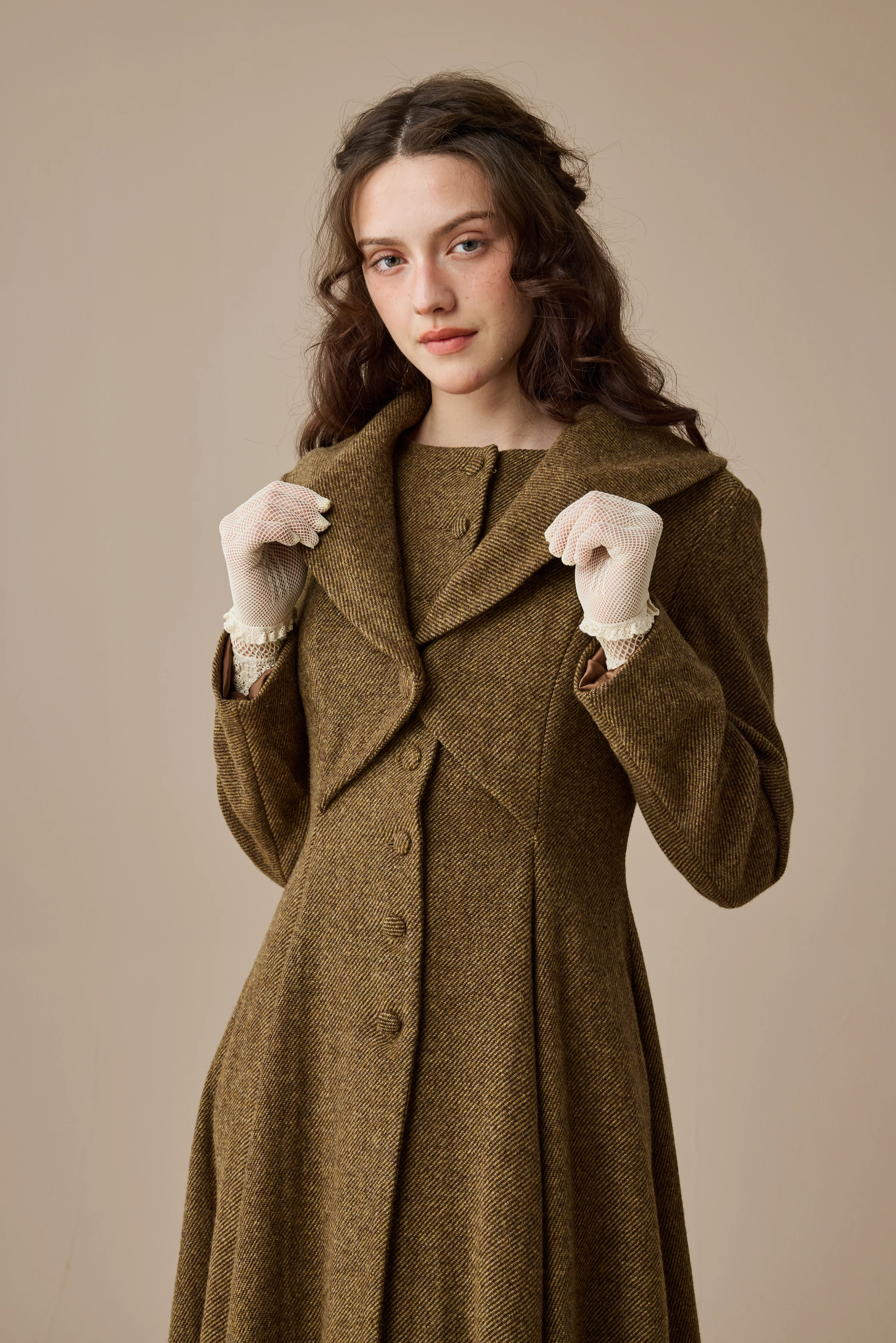 Gemma 17 | 100% wool victorian coat - Image 8