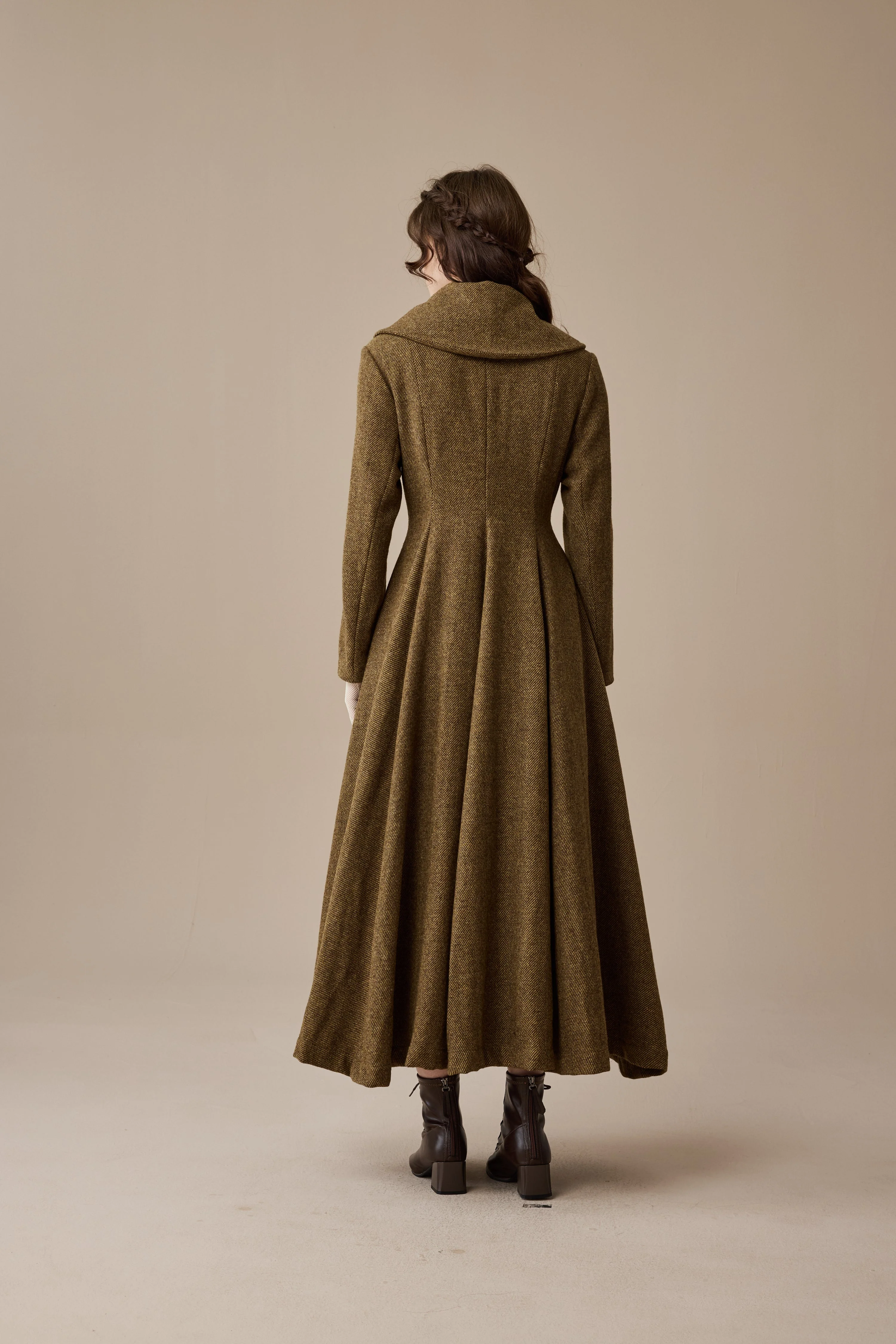Gemma 17 | 100% wool victorian coat - Image 9
