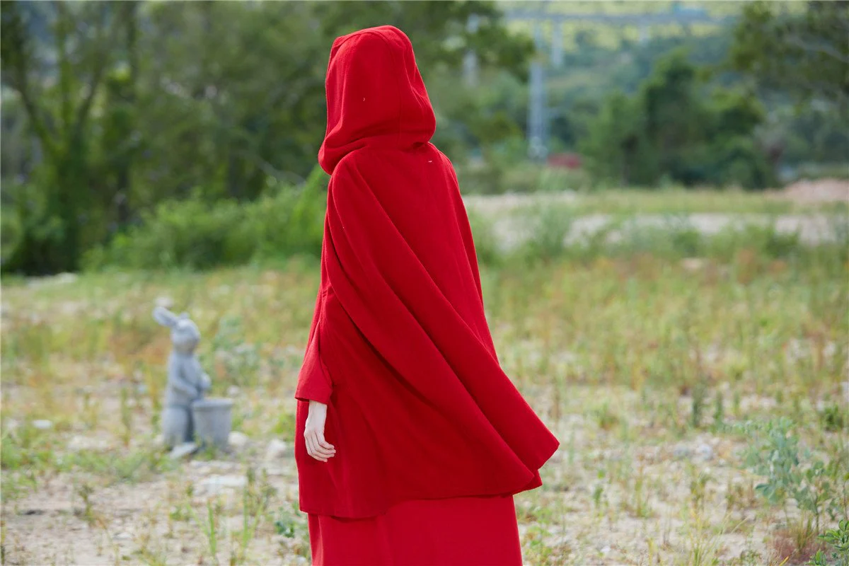 The New Yorker | Hooded Cashmere Cape - Image 19