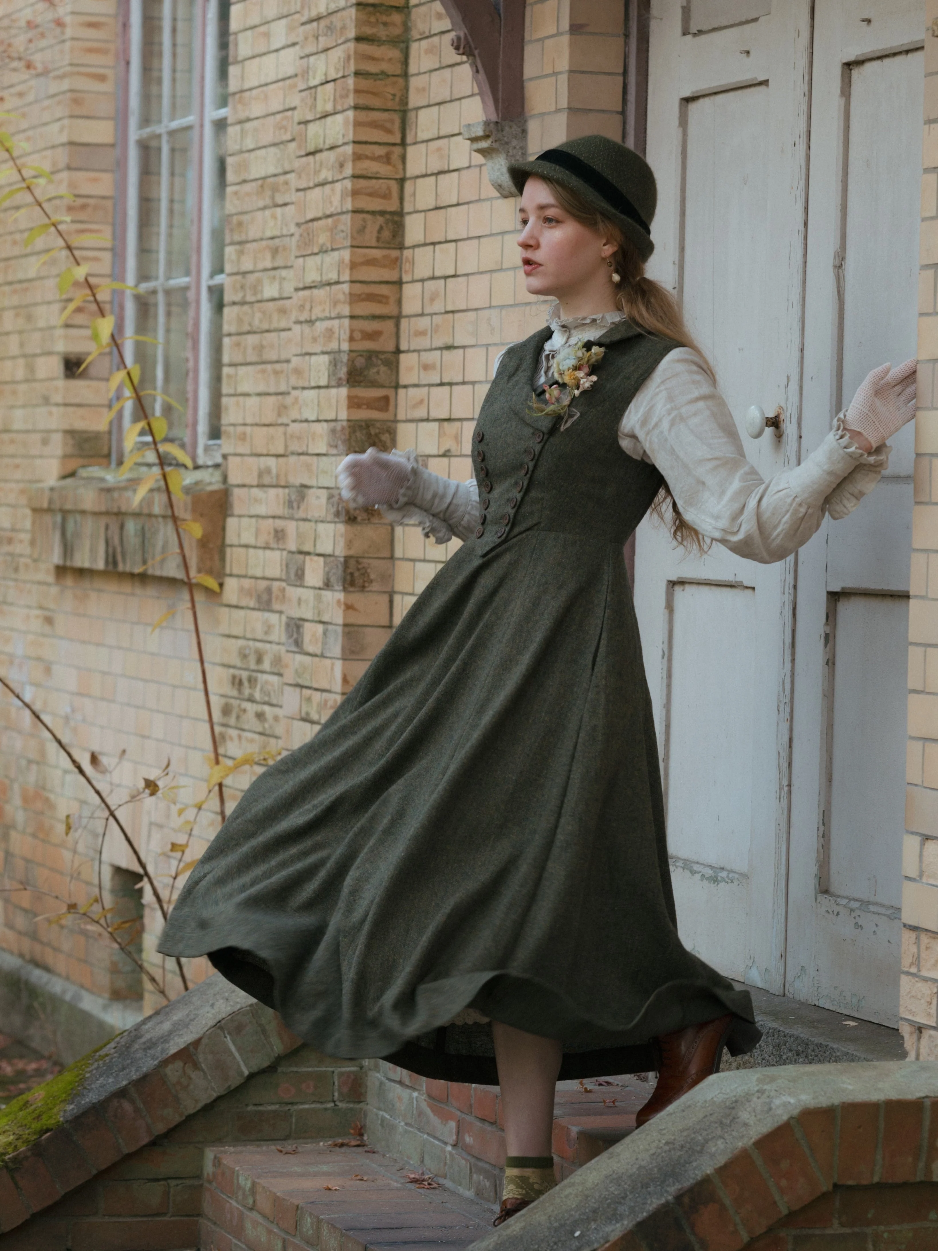 Helen 17| Vintage wool dress - Image 6