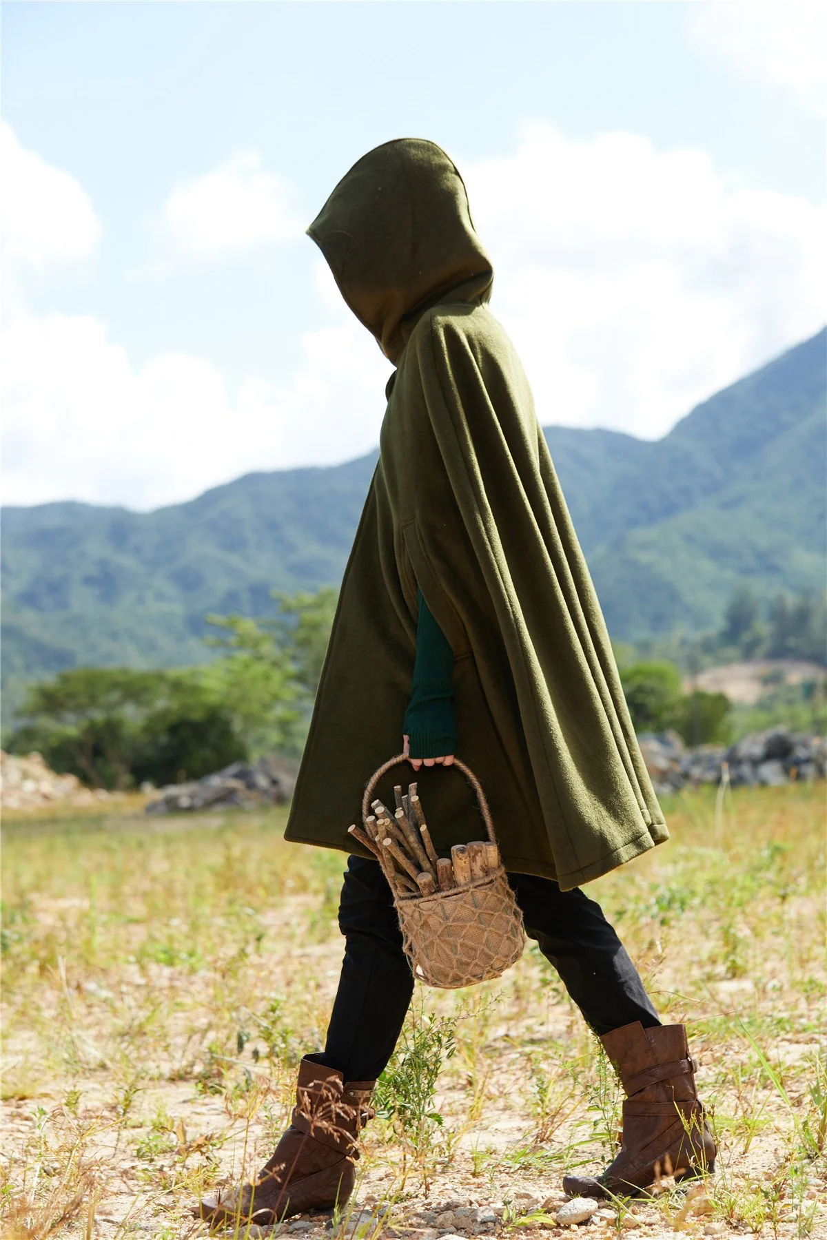 The New Yorker | Hooded Cashmere Cape - Image 11