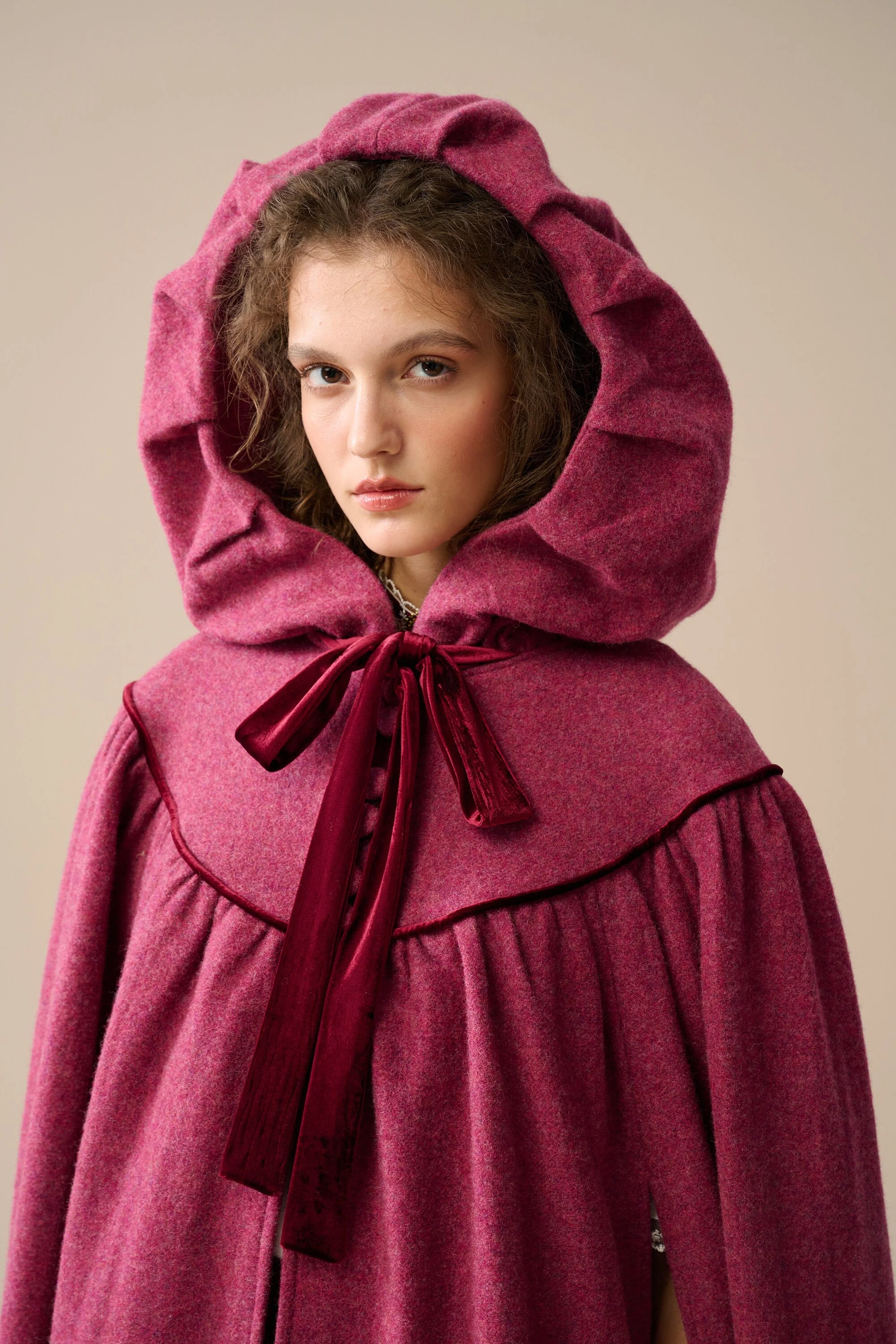 Perfumer 33 | hooded wool cloak - Image 10