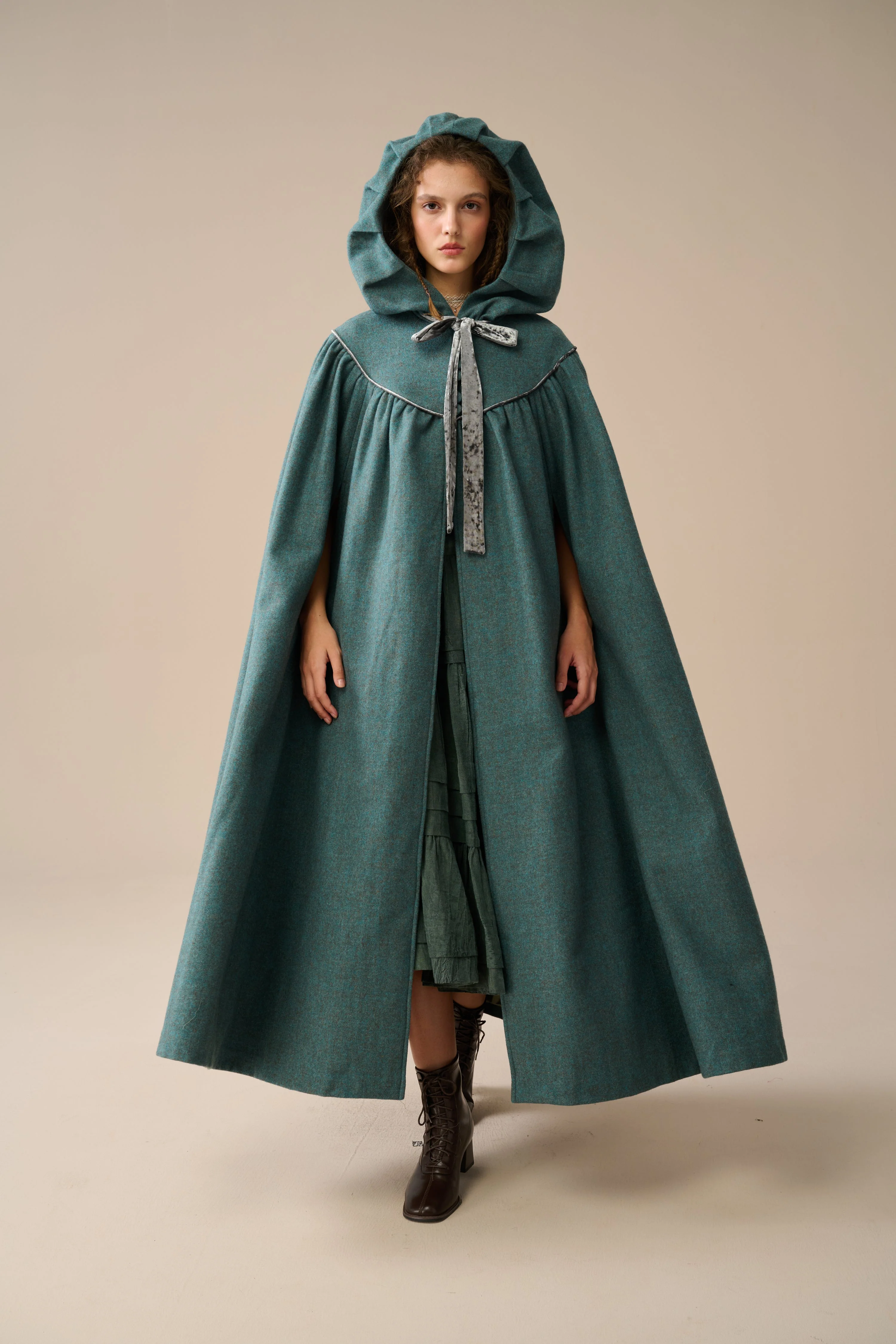 Perfumer 33 | hooded wool cloak - Image 17