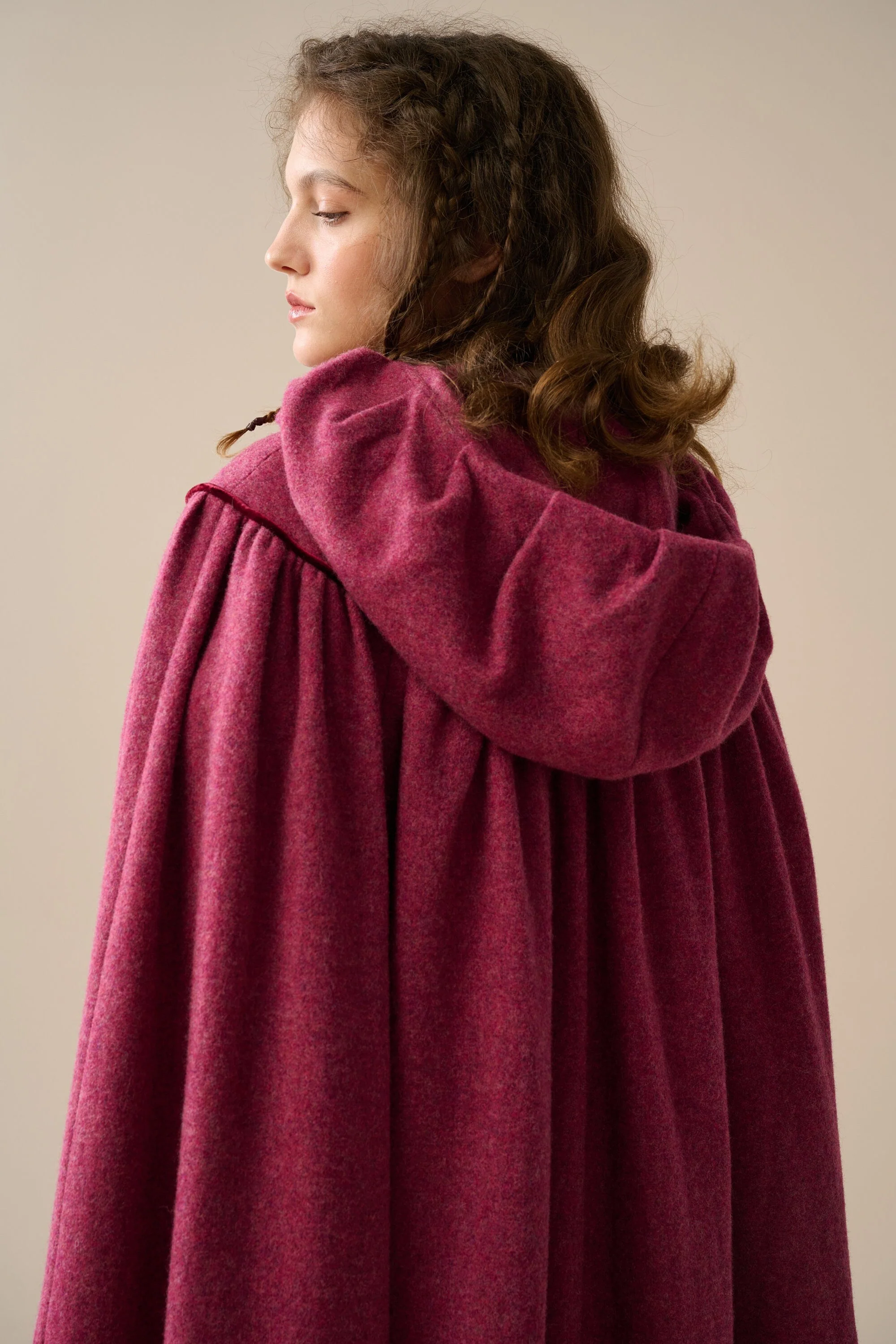 Perfumer 33 | hooded wool cloak - Image 6