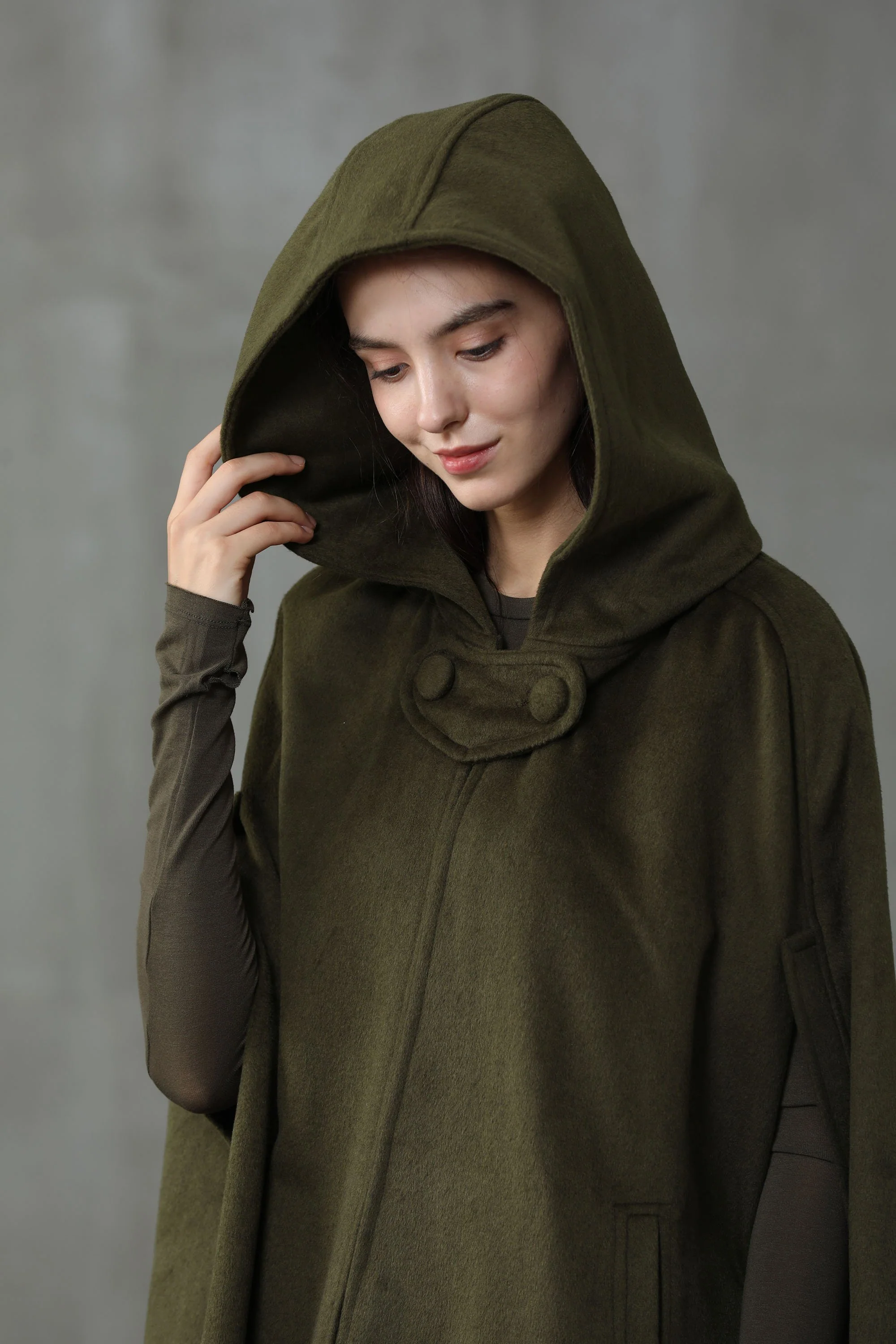 The New Yorker | Hooded Cashmere Cape - Image 7