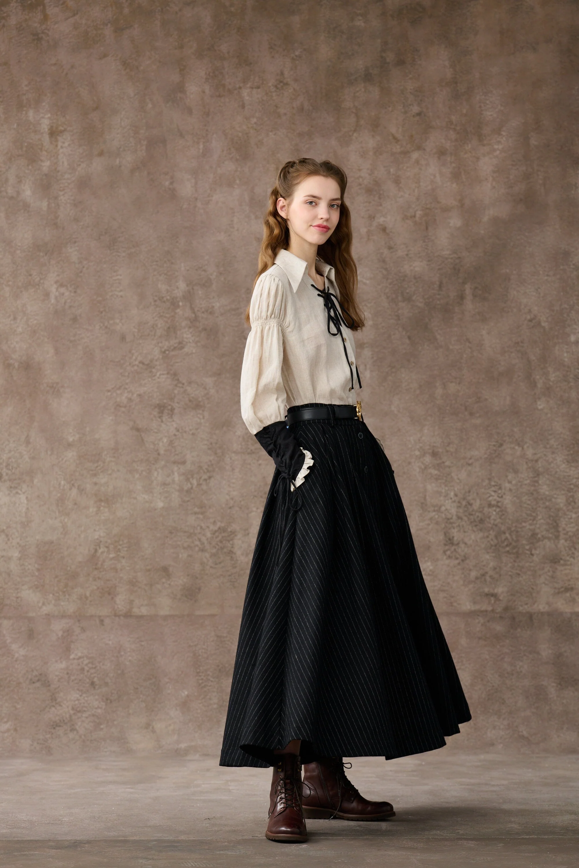 SARAH 17 | LACE-UP LINEN SHIRT - Image 13