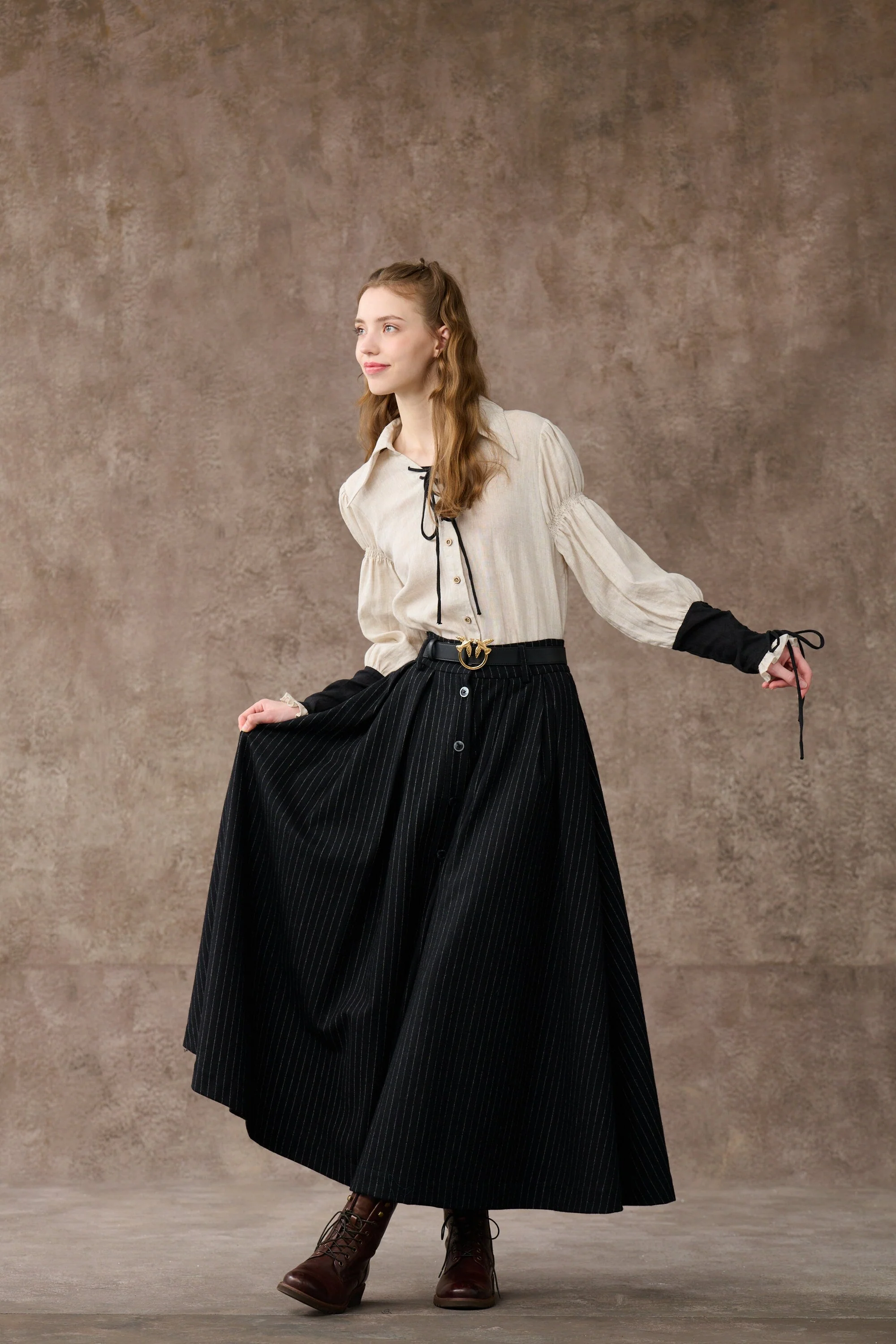 SARAH 17 | LACE-UP LINEN SHIRT - Image 16