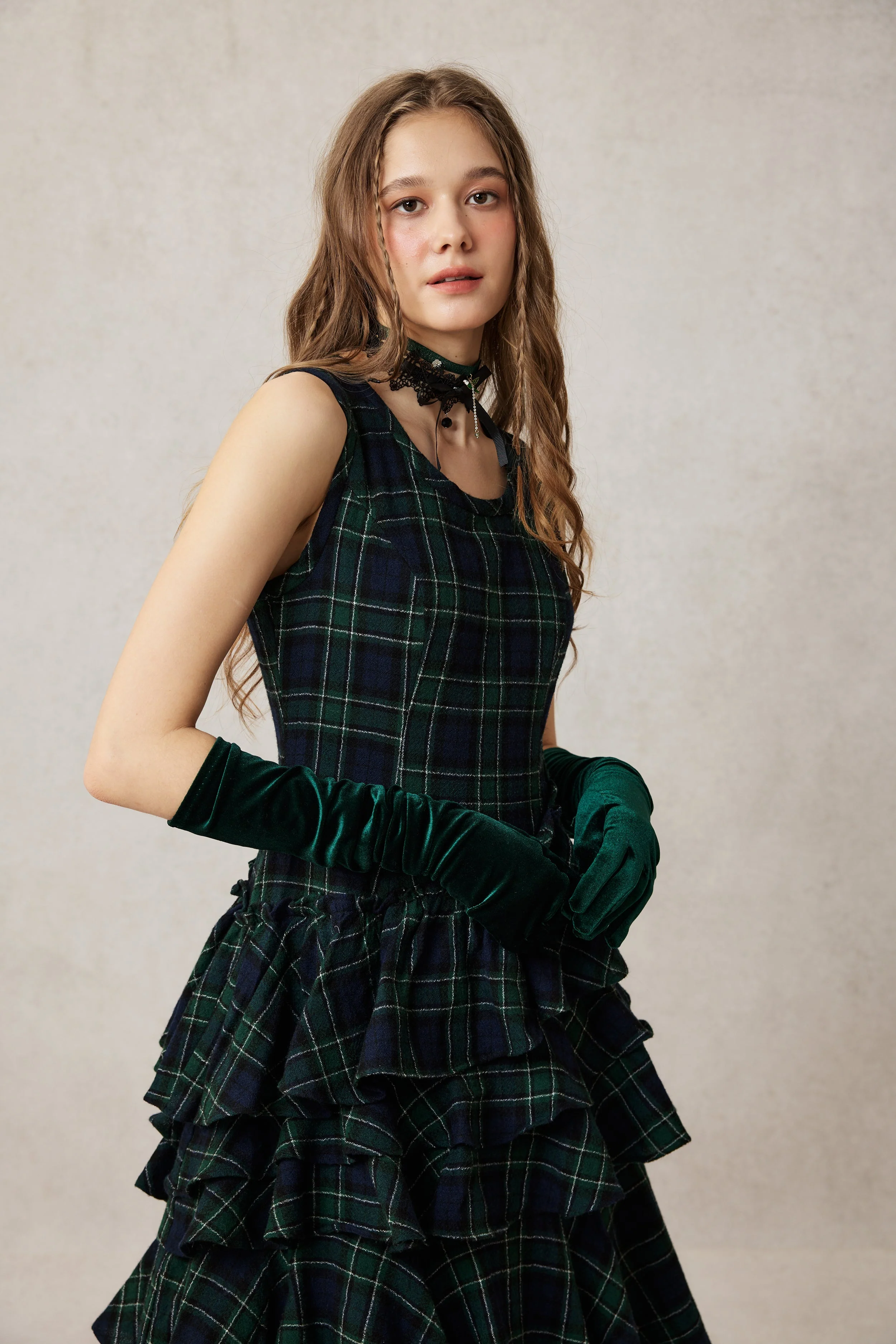 Luxurious Extra-Long Velvet Sleeves - Image 7