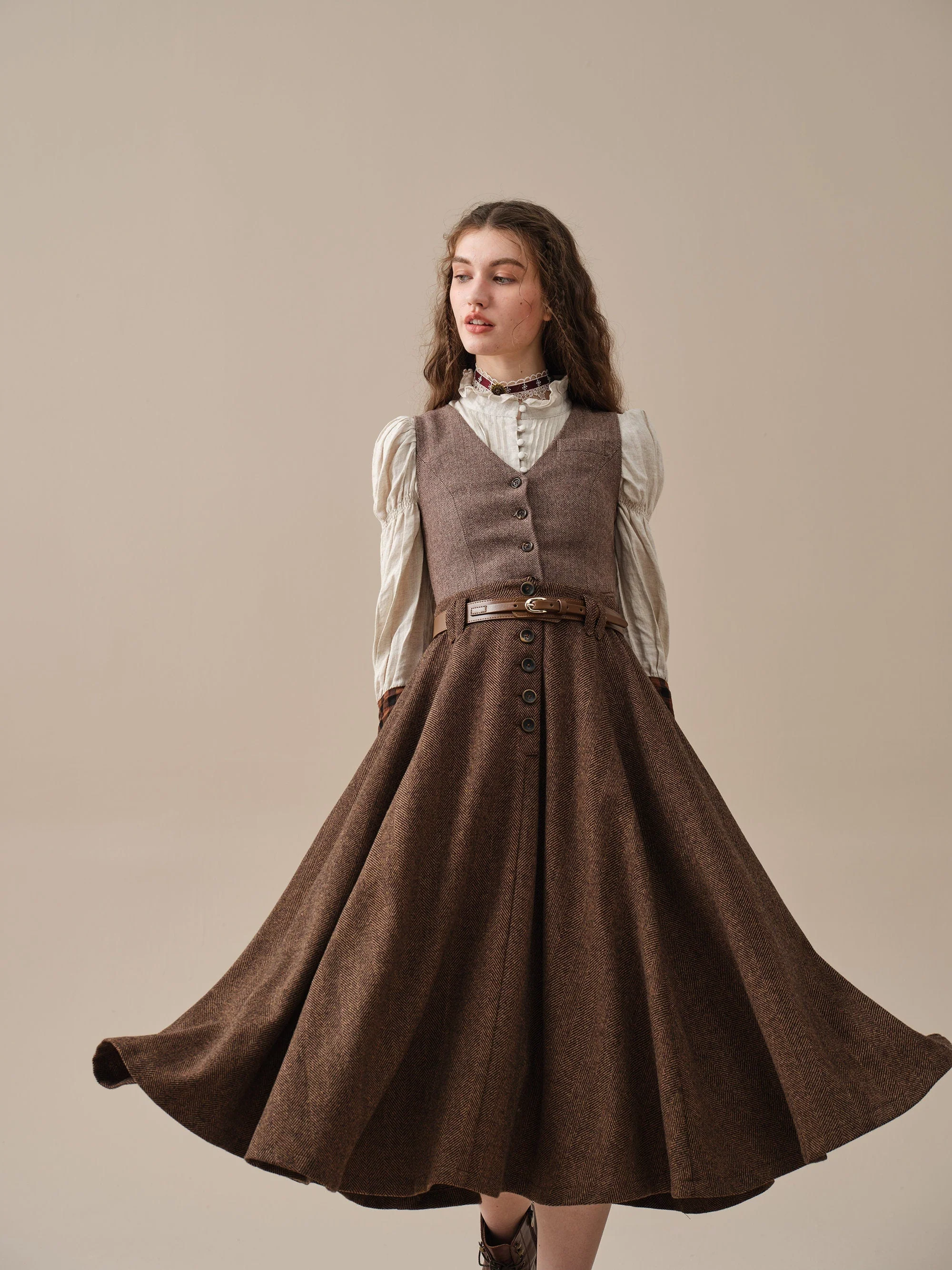 Norma 16 | Front buttoned wool skirt - Image 10