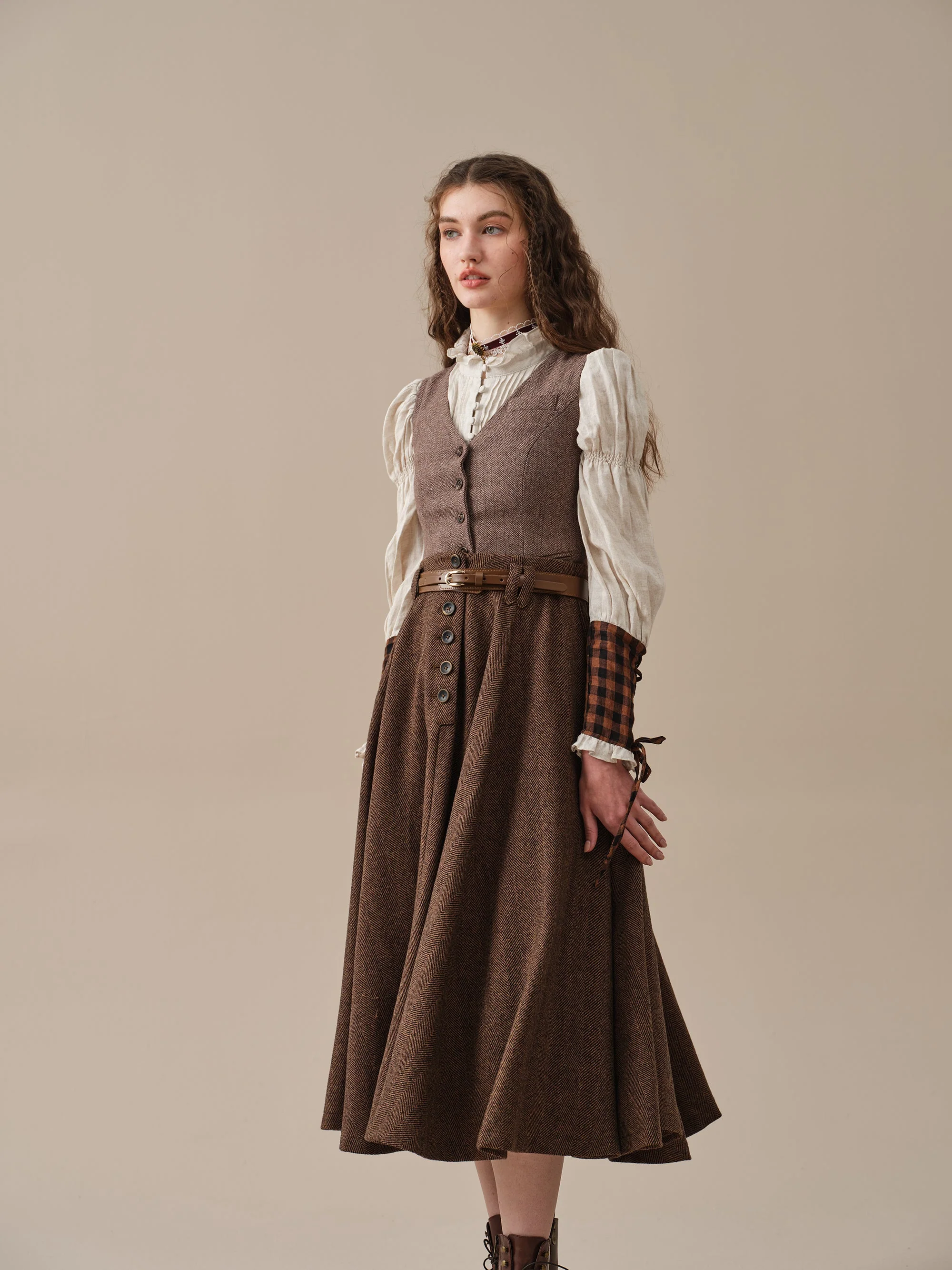 Norma 16 | Front buttoned wool skirt - Image 28