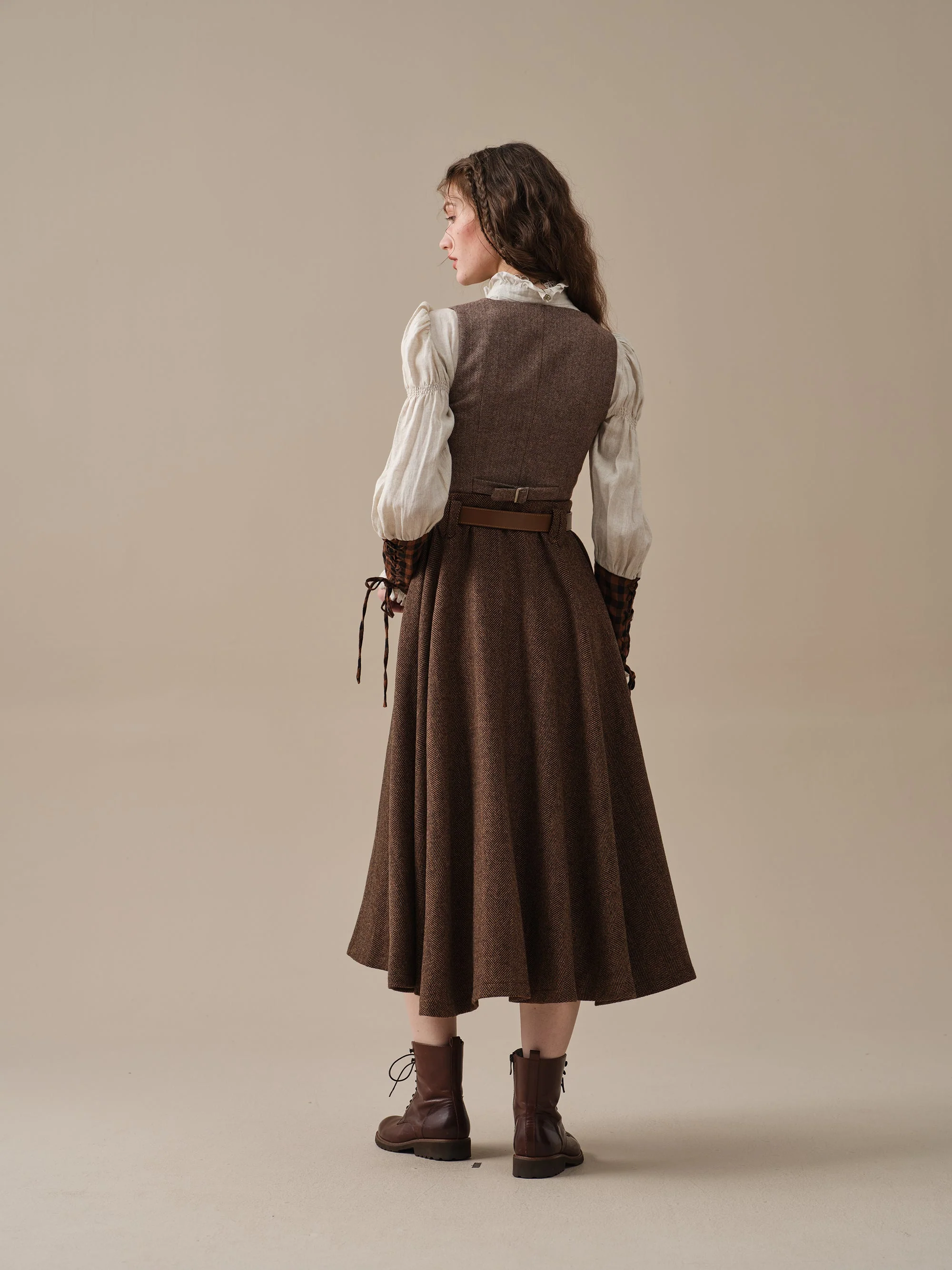 Norma 16 | Front buttoned wool skirt - Image 30