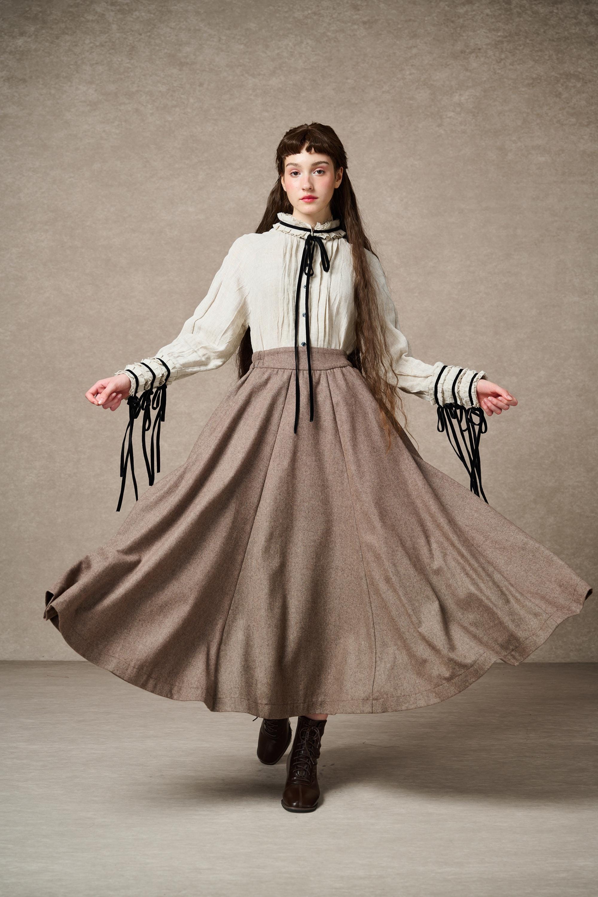 The Soft Lawn 12 | Midi Wool Skirt - Image 3