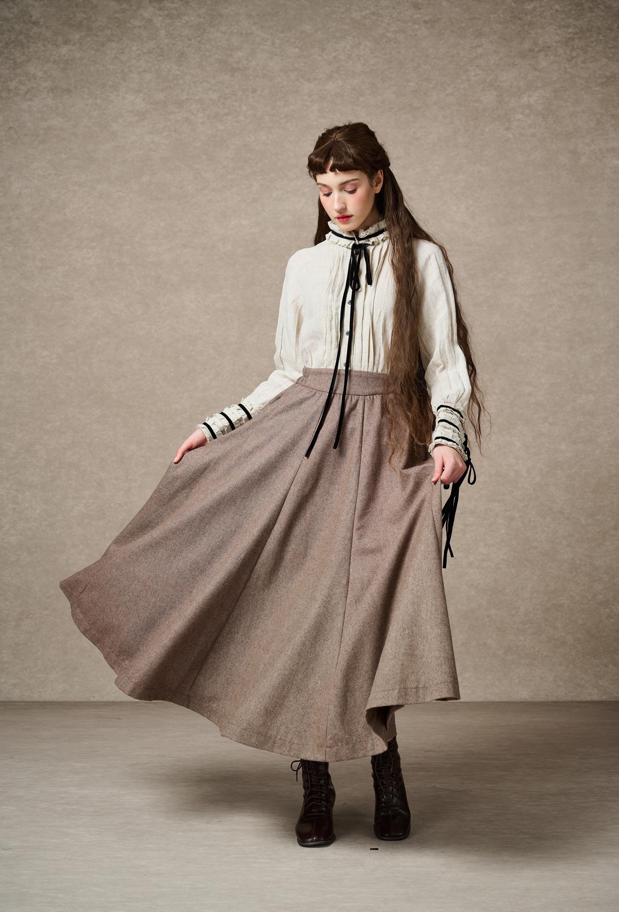 The Soft Lawn 12 | Midi Wool Skirt - Image 5