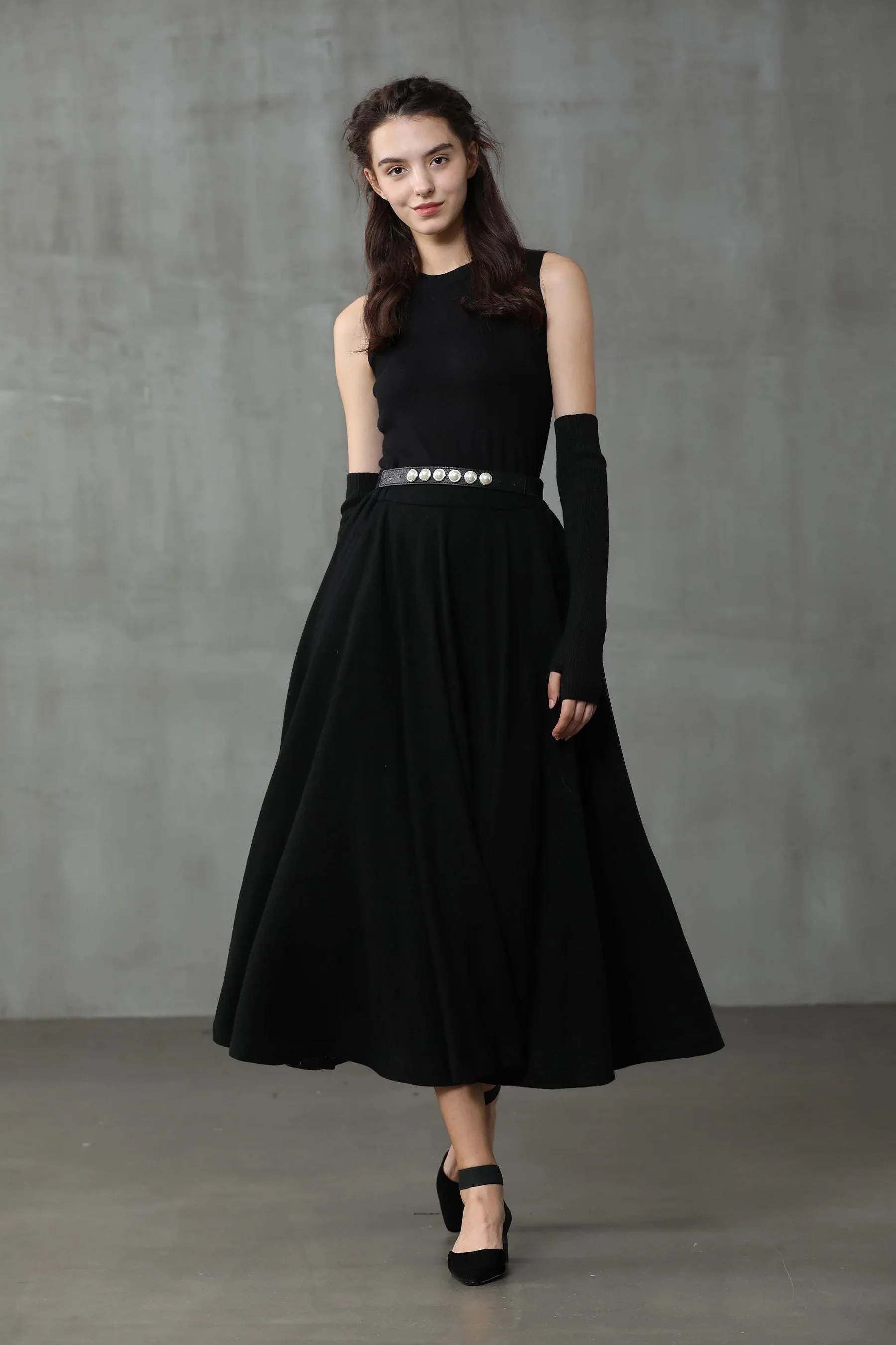 The Soft Lawn 12 | Midi Wool Skirt - Image 8
