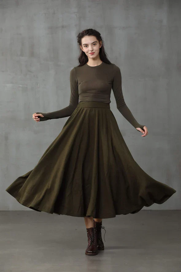 The Soft Lawn 12 | Midi Wool Skirt - Image 13
