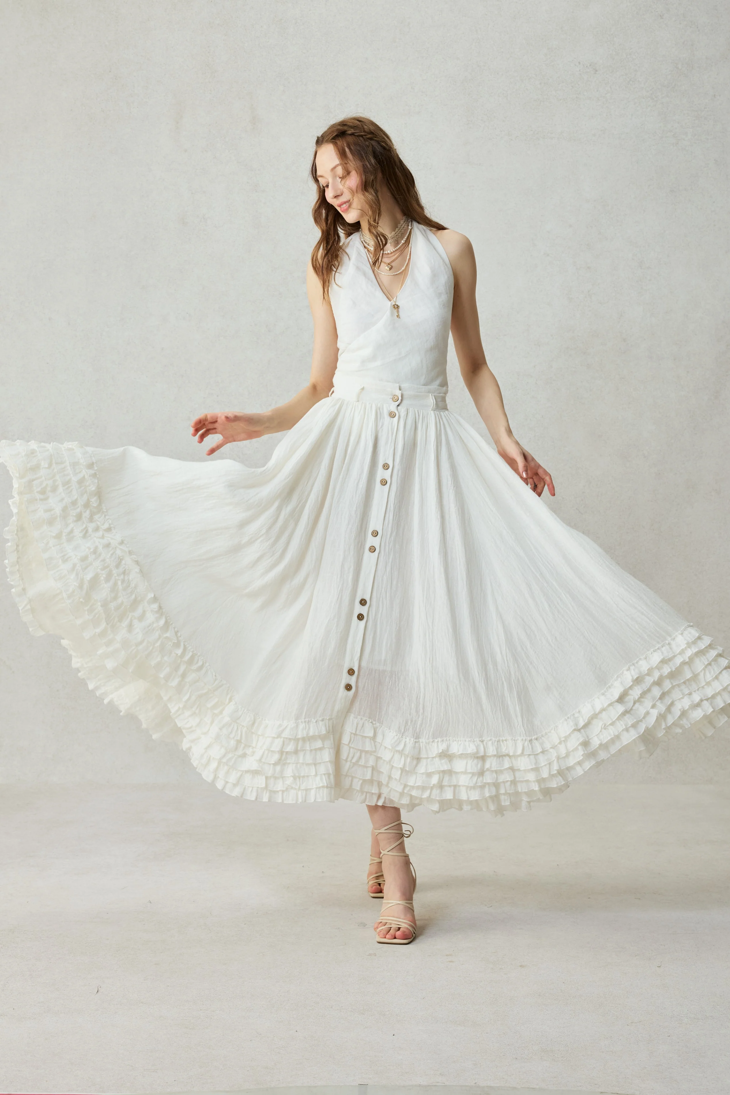 Muse 31 | Elegant halter linen blouse - Image 9