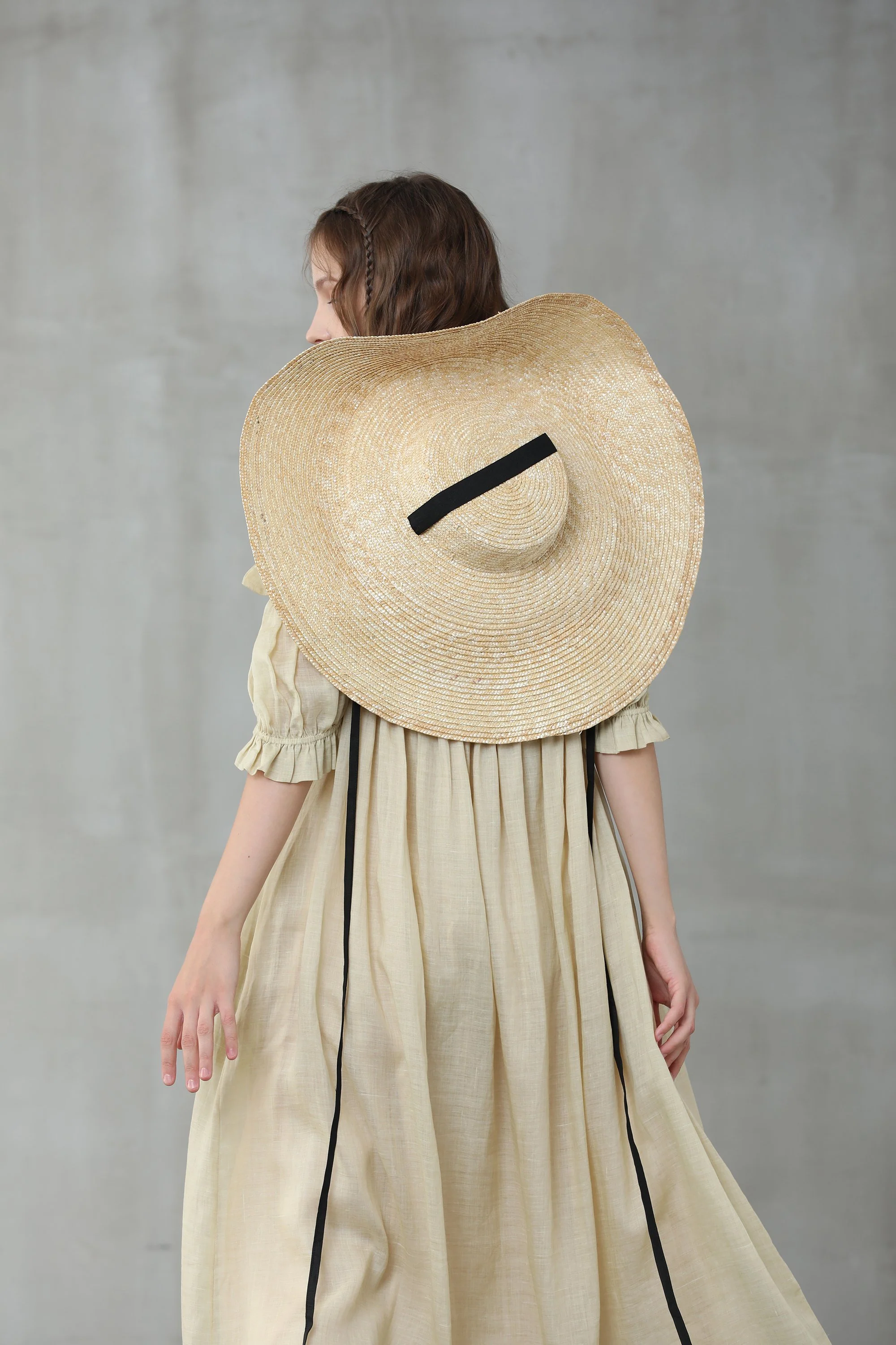 La Luna 11 | old lace linen dress - Image 18