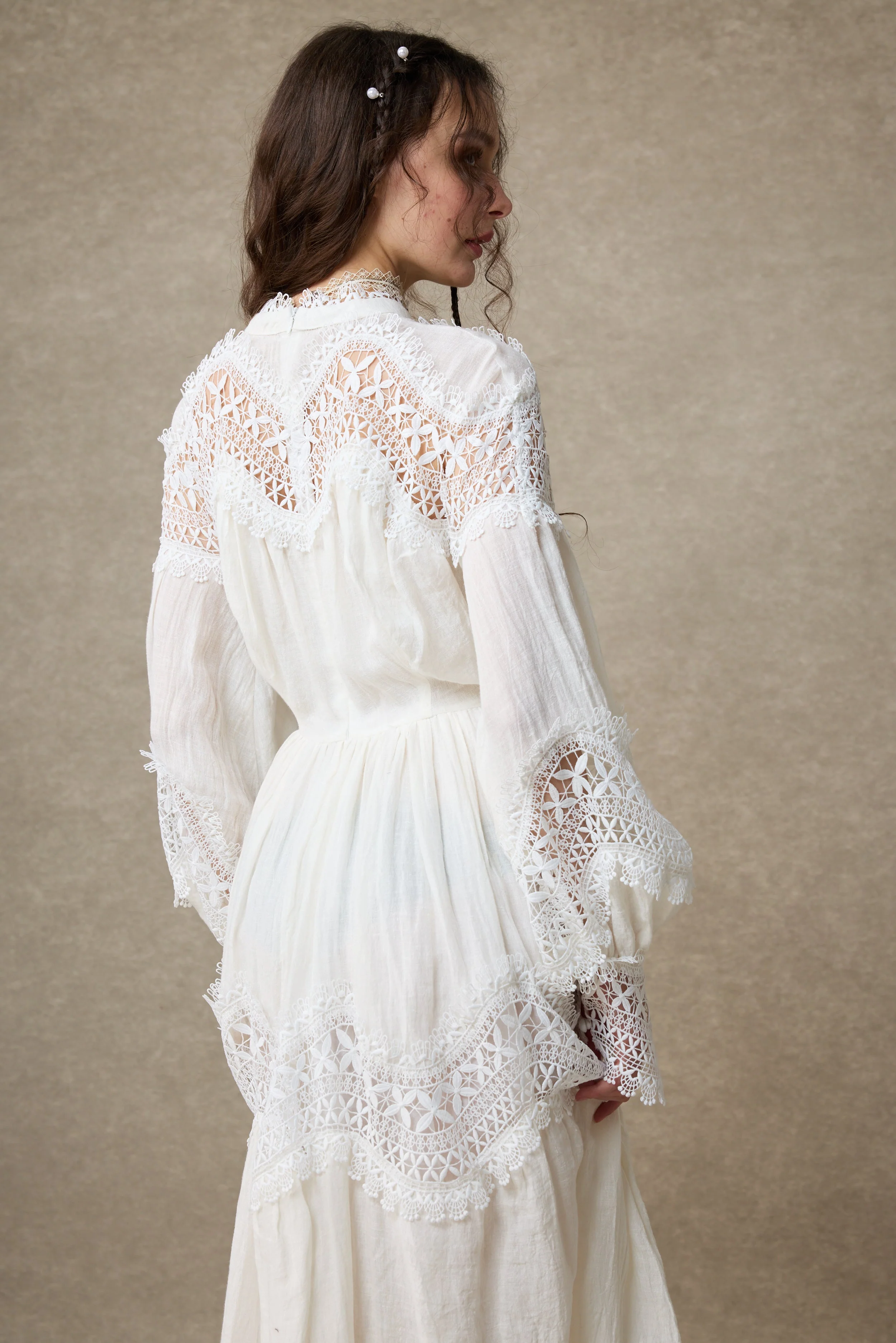 Pearlman 25 | Lace Linen Dress Gown - Image 10