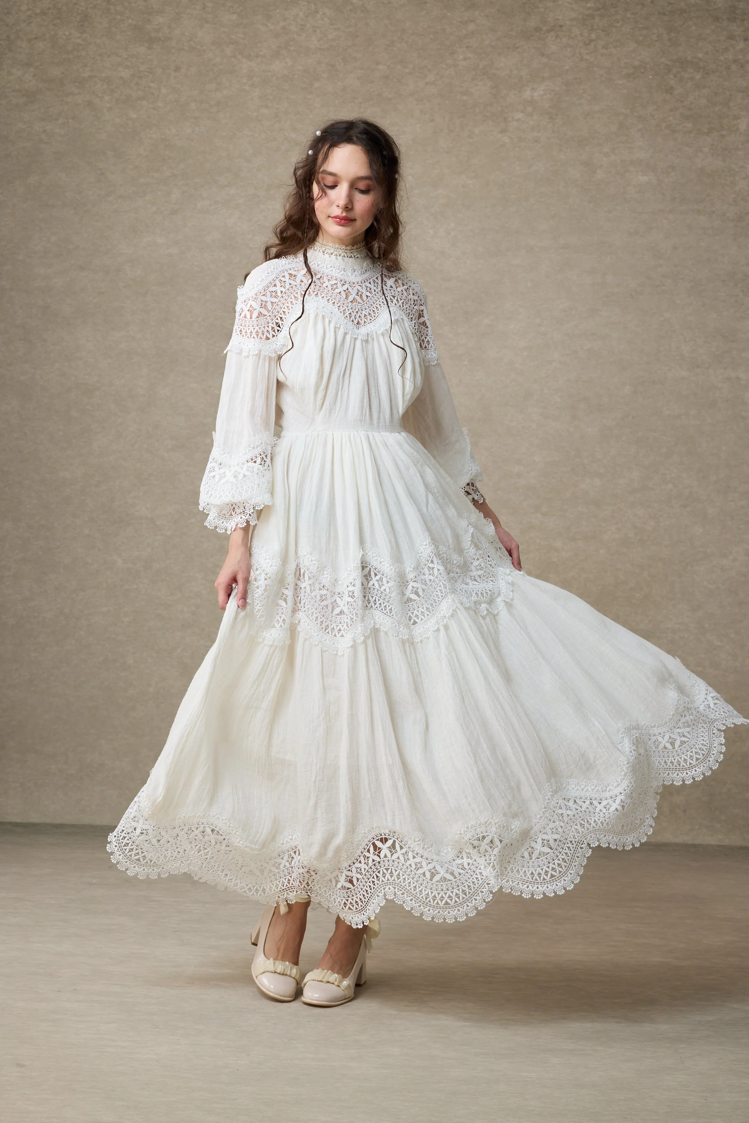 Pearlman 25 | Lace Linen Dress Gown - Image 12