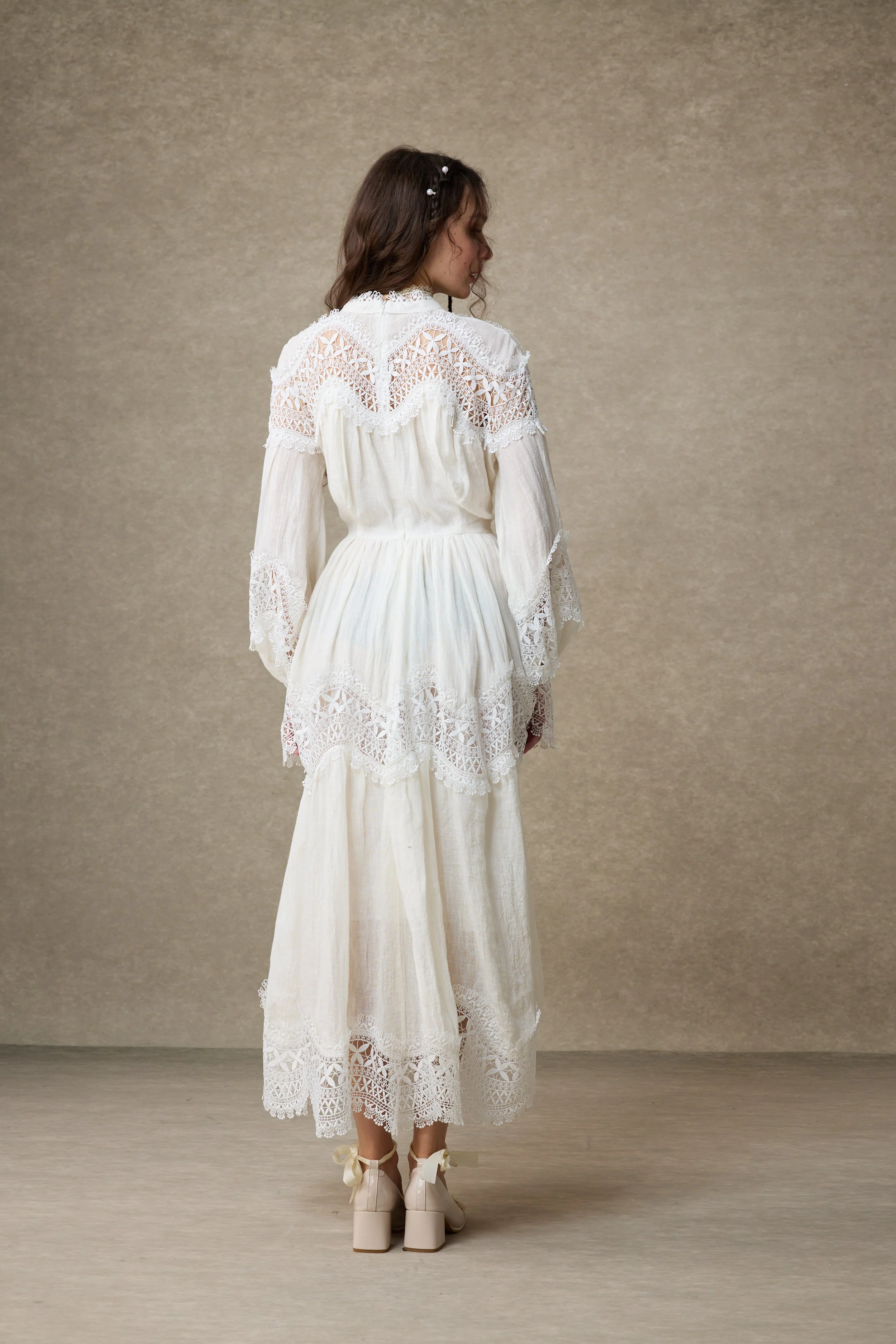 Pearlman 25 | Lace Linen Dress Gown - Image 13