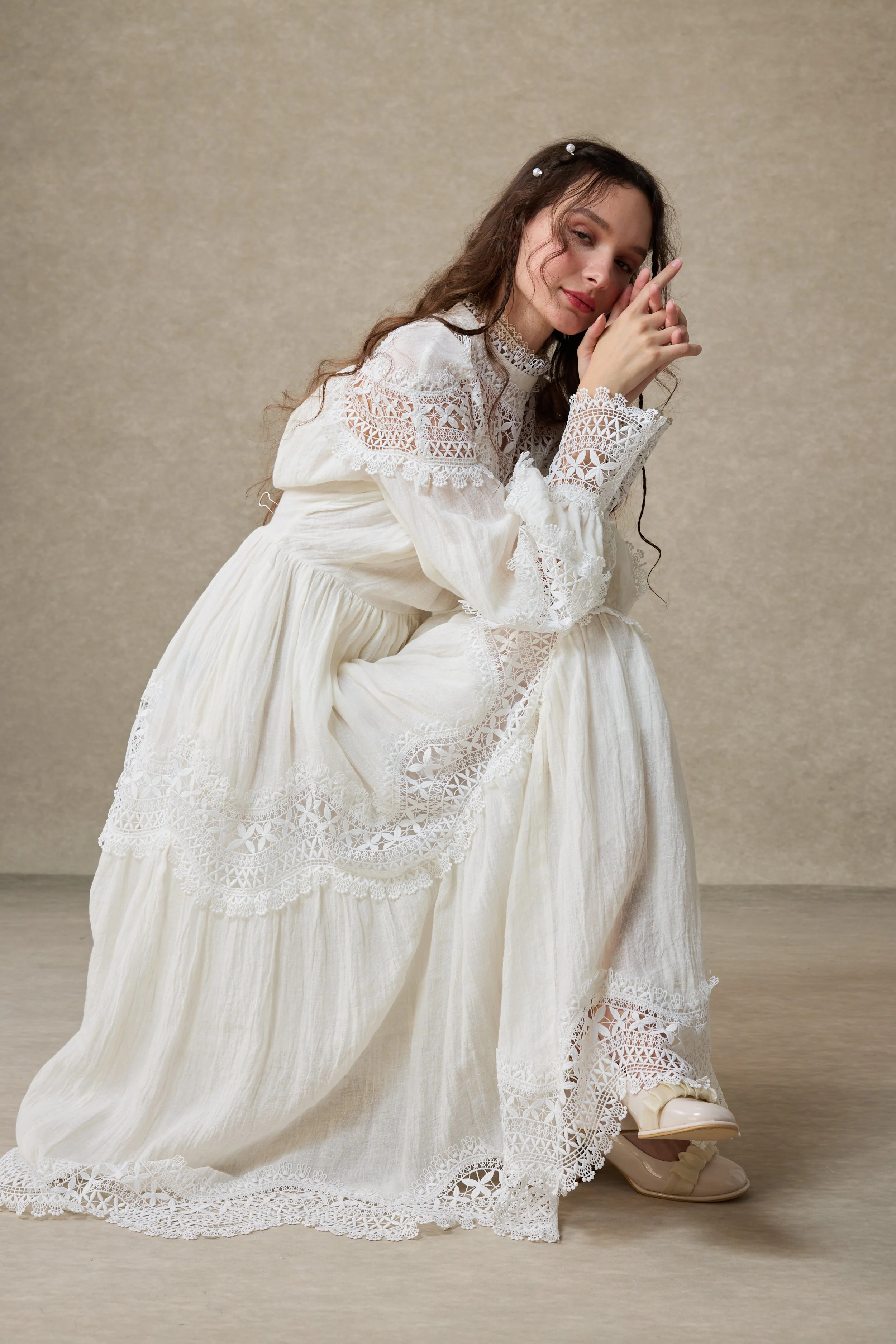 Pearlman 25 | Lace Linen Dress Gown - Image 16