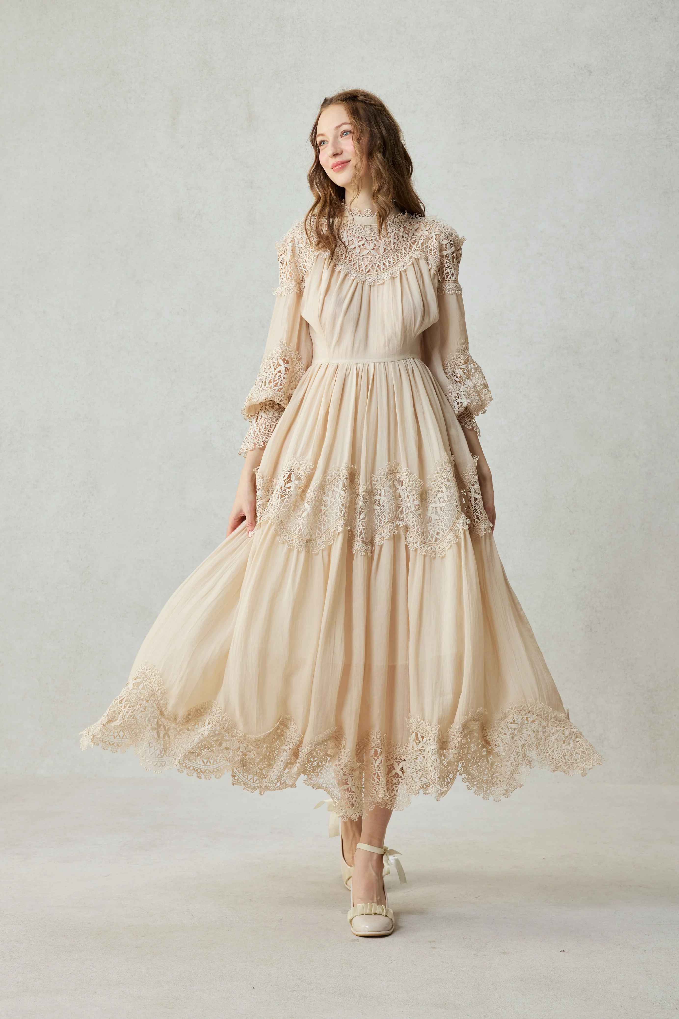 Pearlman 25 | Lace Linen Dress Gown - Image 7