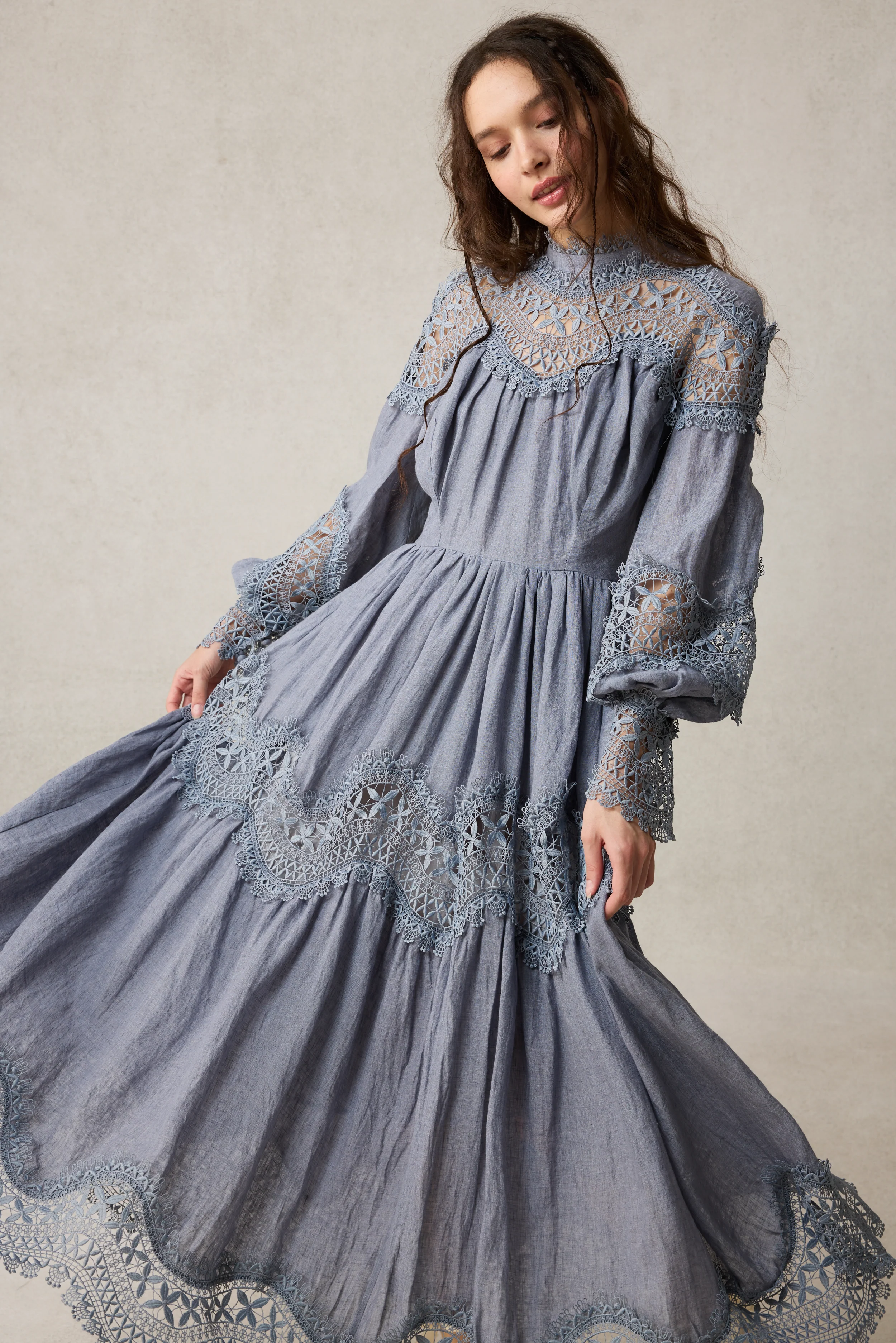 Pearlman 25 | Lace Linen Dress Gown - Image 6