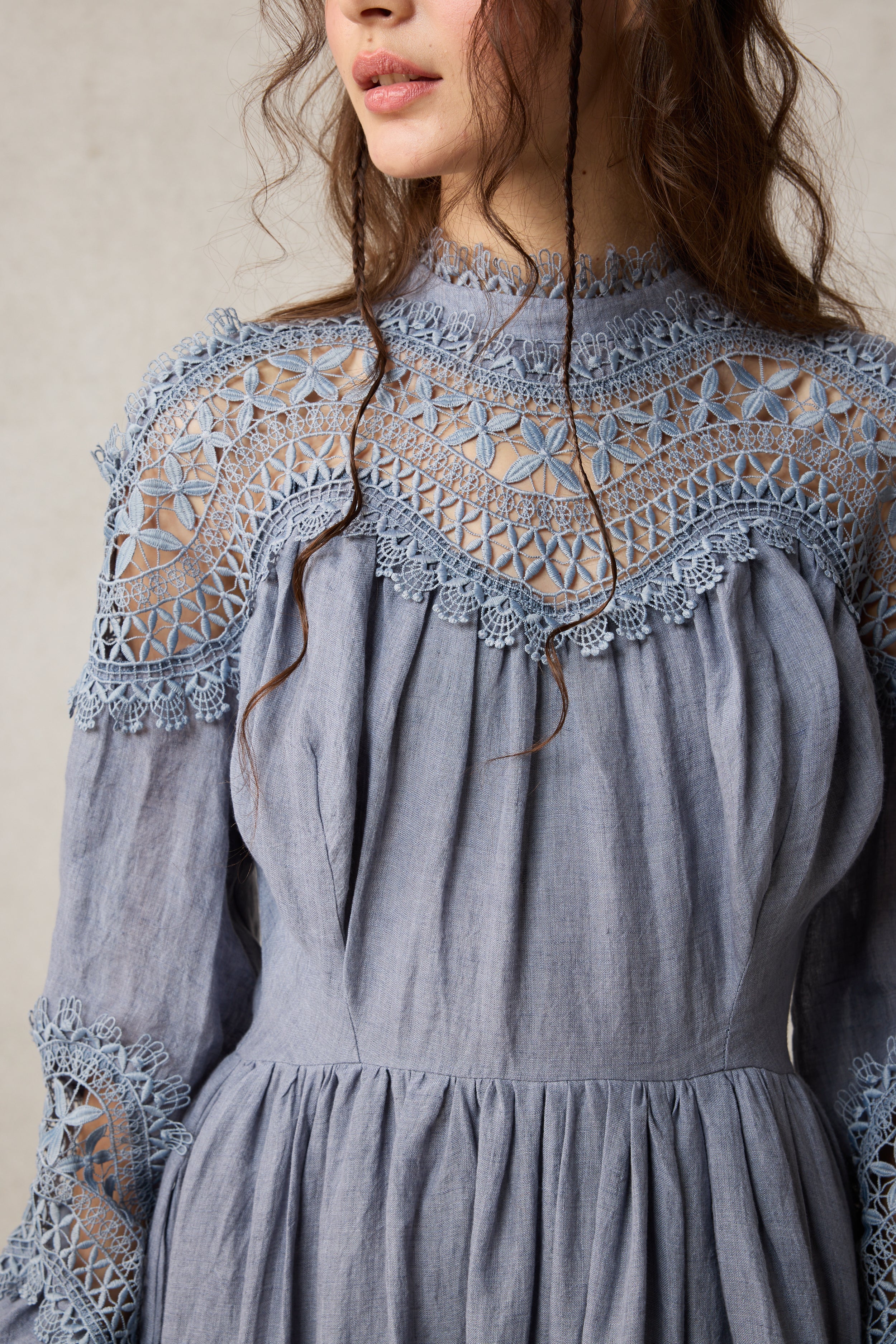 Pearlman 25 | Lace Linen Dress Gown - Image 8
