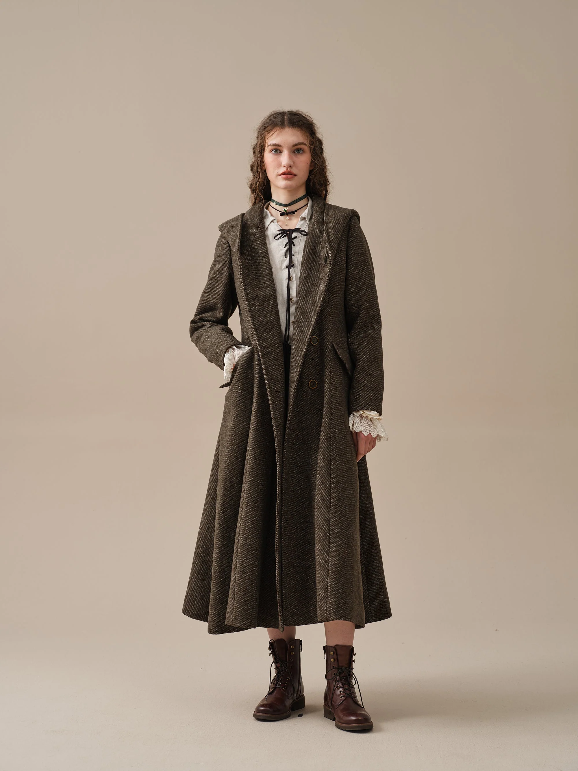 Trista 24 | 100% twill wool hooded coat - Image 13