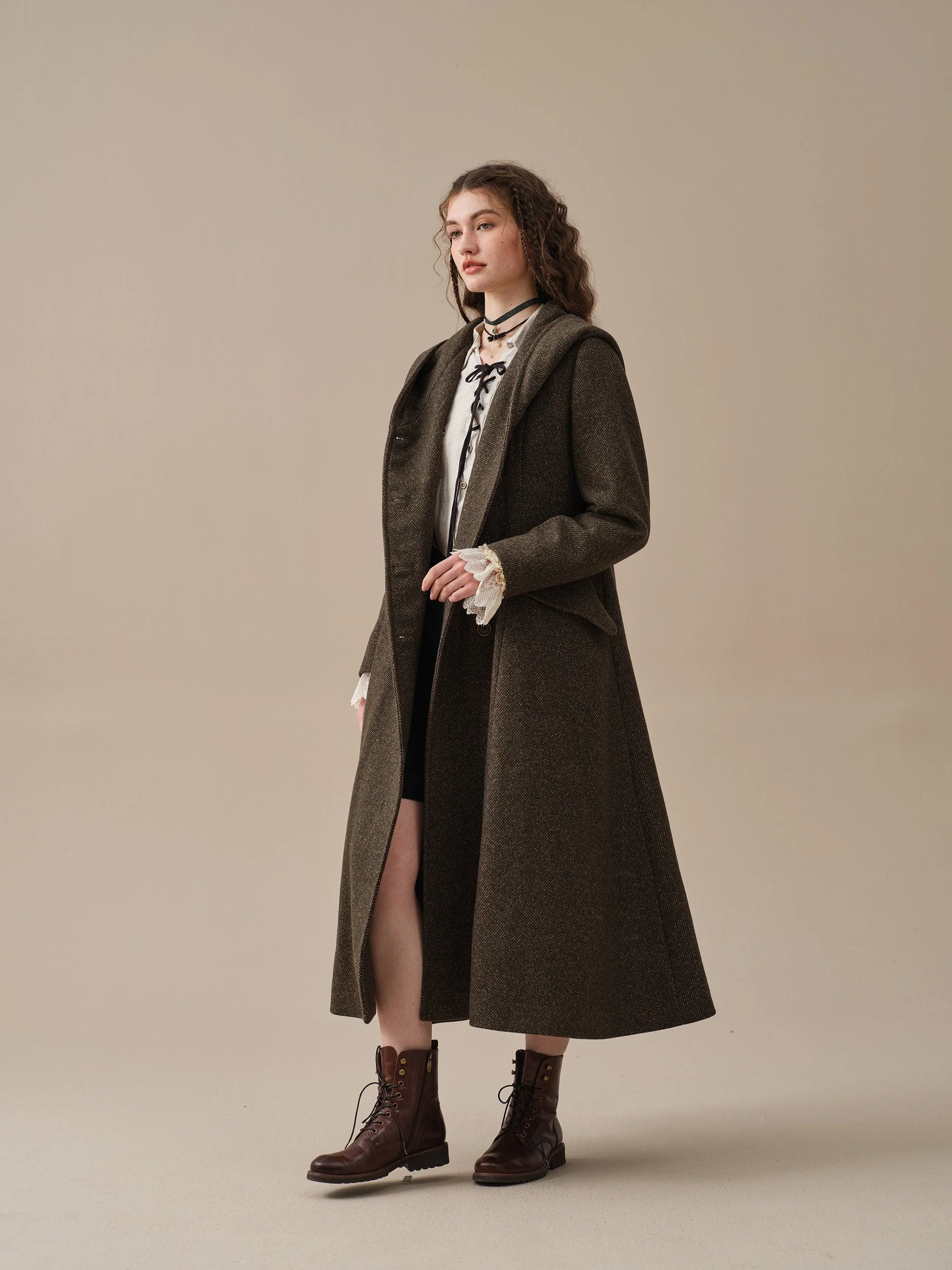 Trista 24 | 100% twill wool hooded coat - Image 9