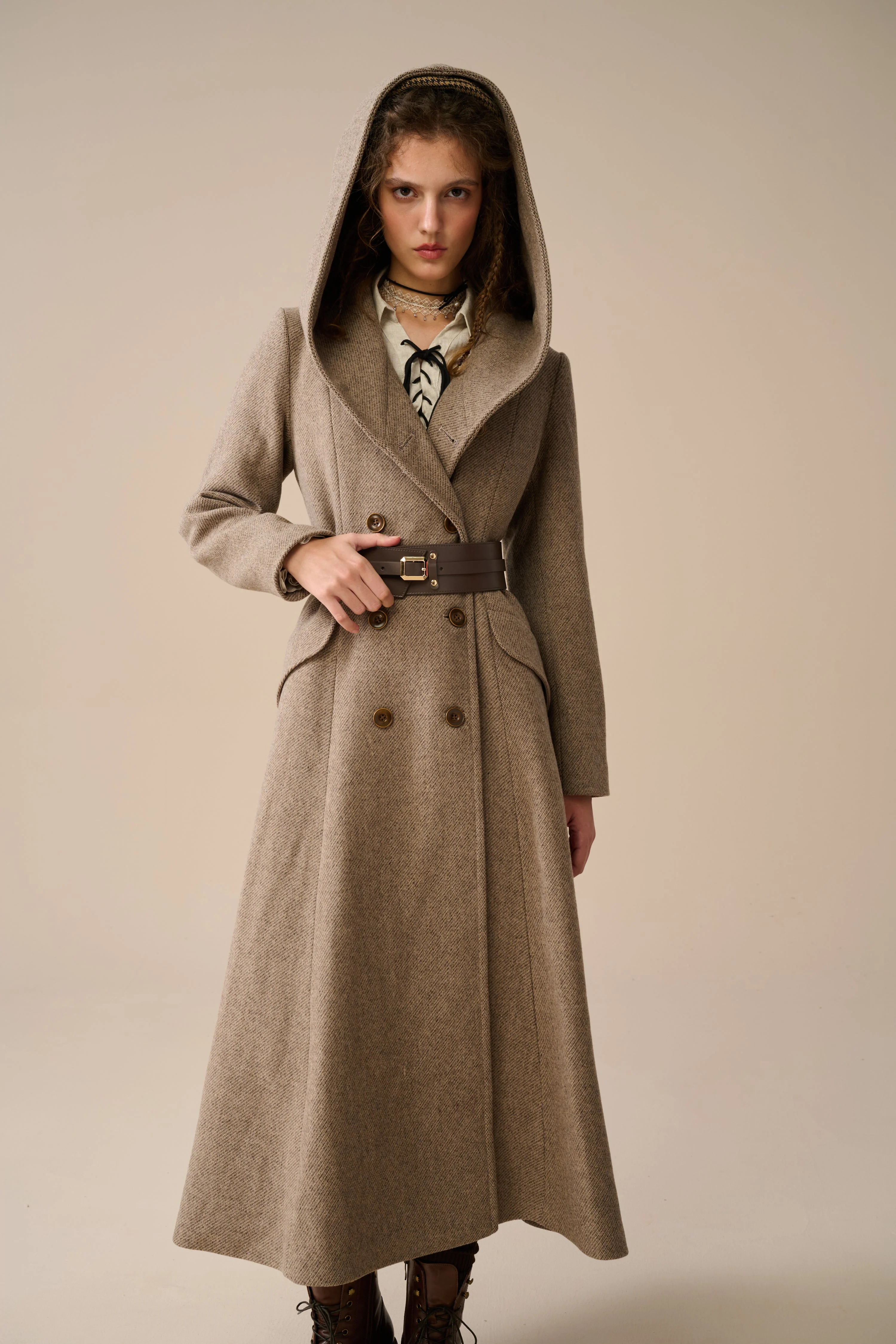 Trista 24 | 100% twill wool hooded coat - Image 11