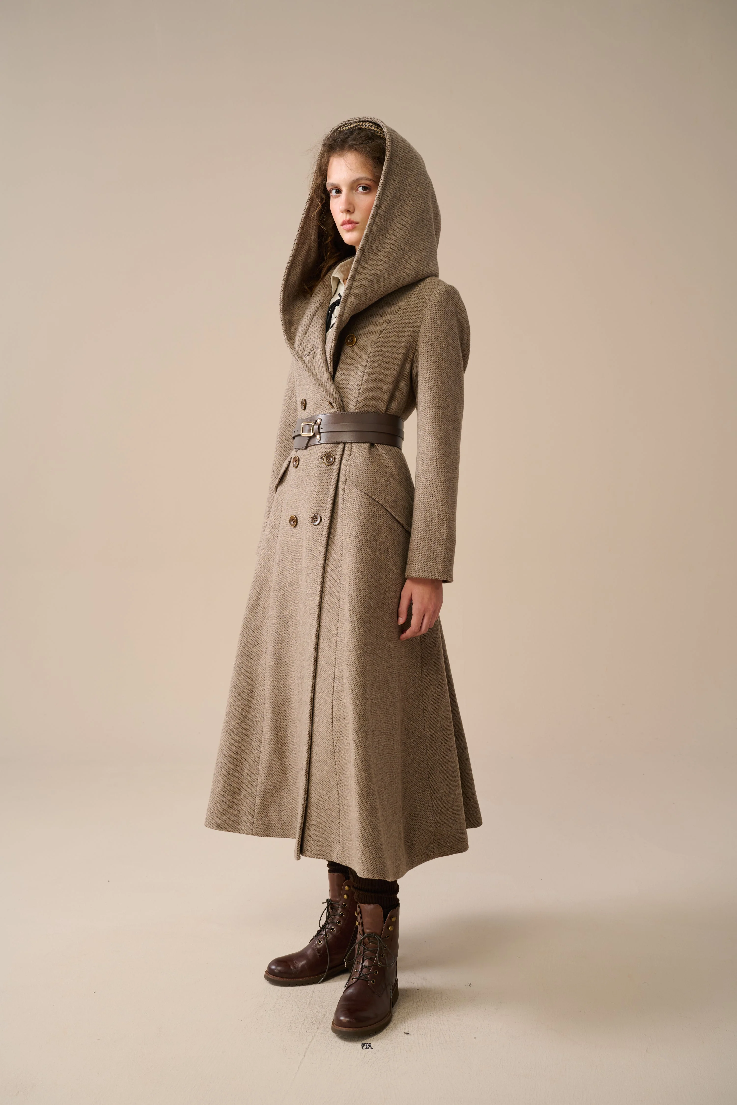 Trista 24 | 100% twill wool hooded coat - Image 13