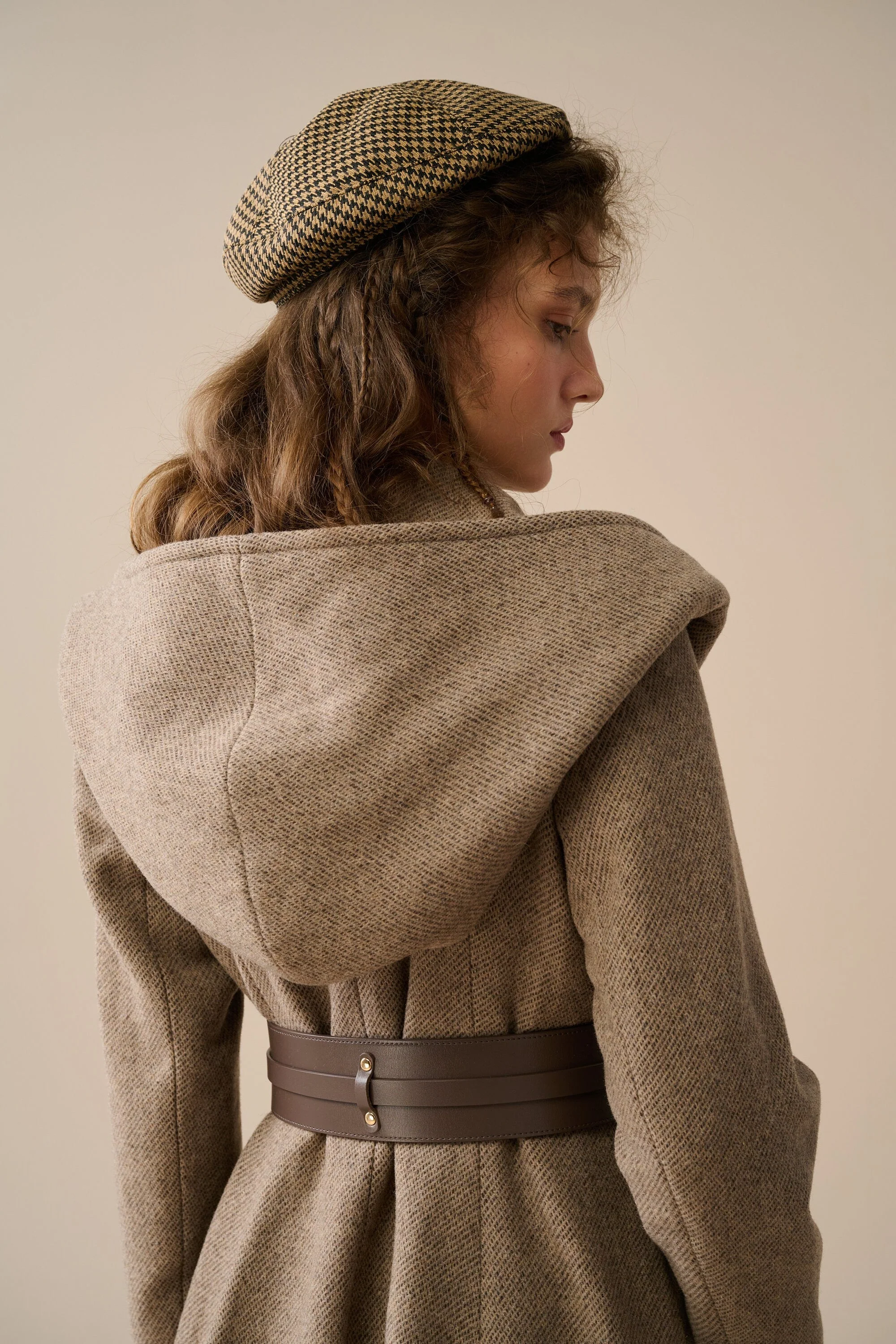 Trista 24 | 100% twill wool hooded coat - Image 8