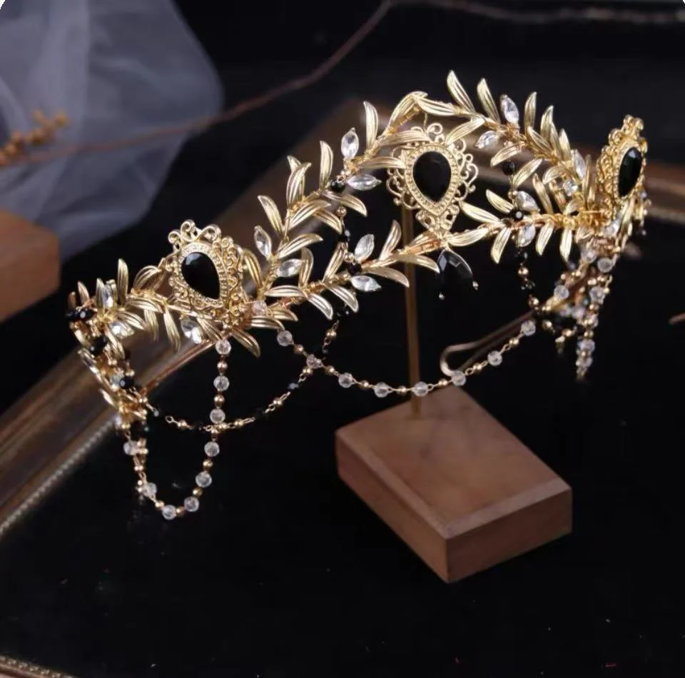 Baroque handmade crystal crown - Image 2